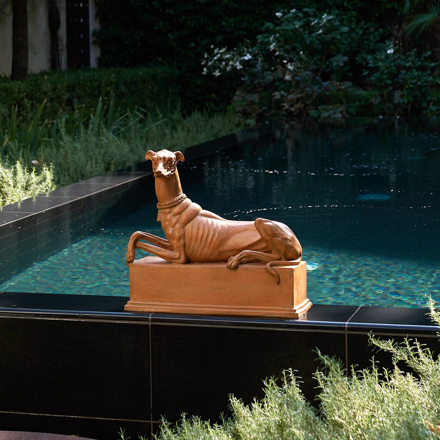 Greyhound Statuette - Ceramiche Ceccarelli