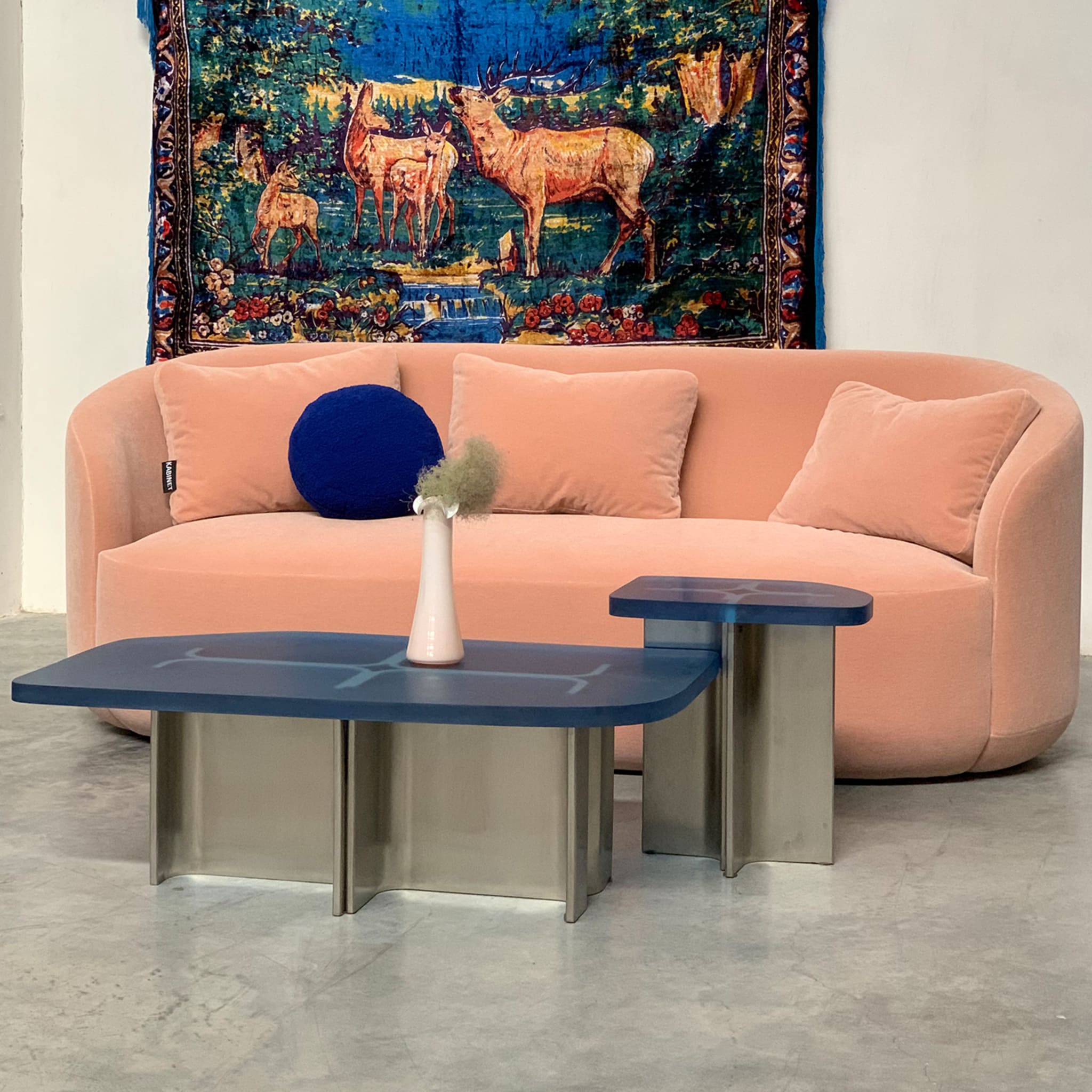 Cottonflower Sofa in Blush Velvet - Alternative Ansicht 4