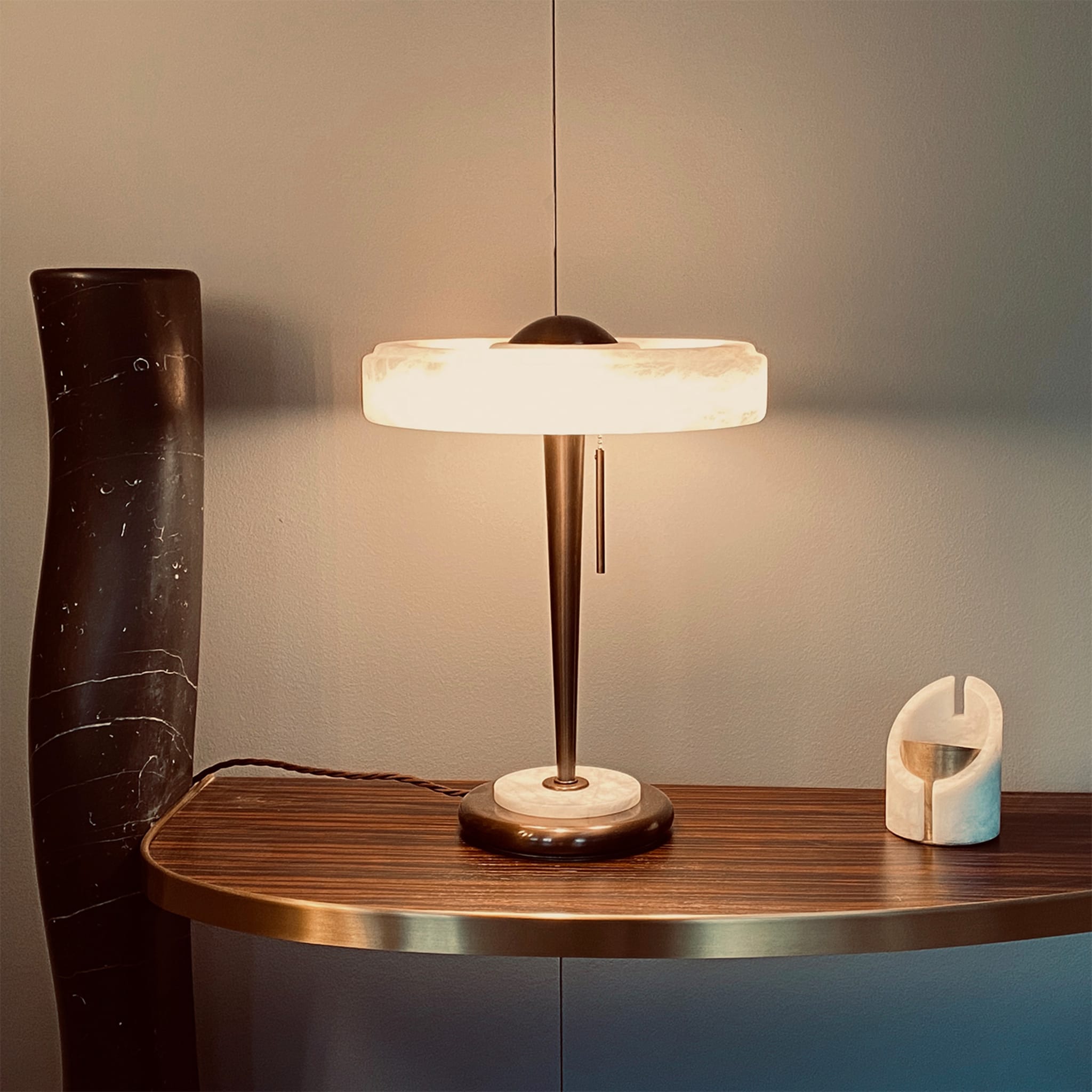 "Benny" Table Lamp in Bronze and Alabaster - Alternative view 4