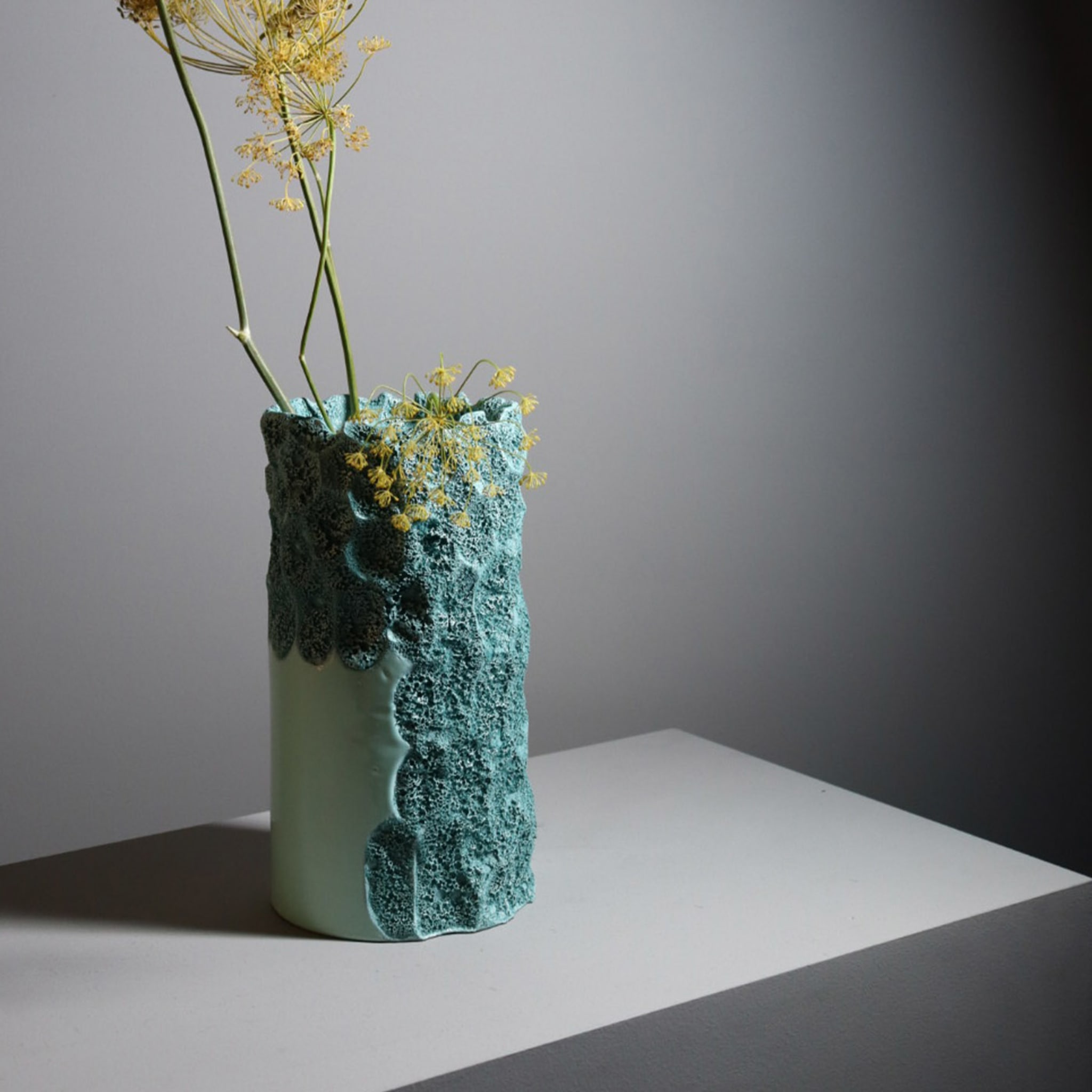 Oxymoron Green Vase by Patricia Urquiola - Alternative view 5
