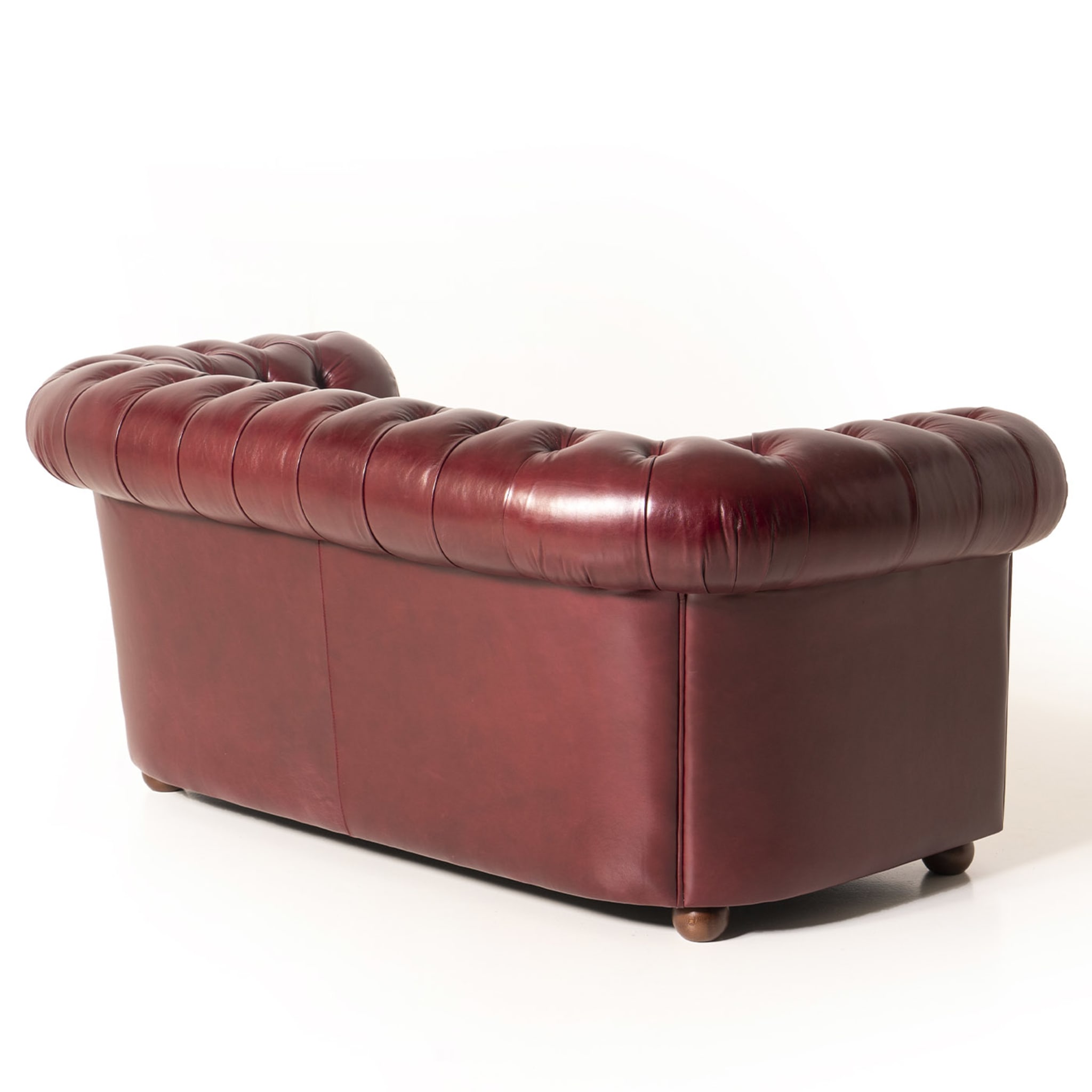 Chesterfield Bordeaux Leather Sofa - Alternative view 1