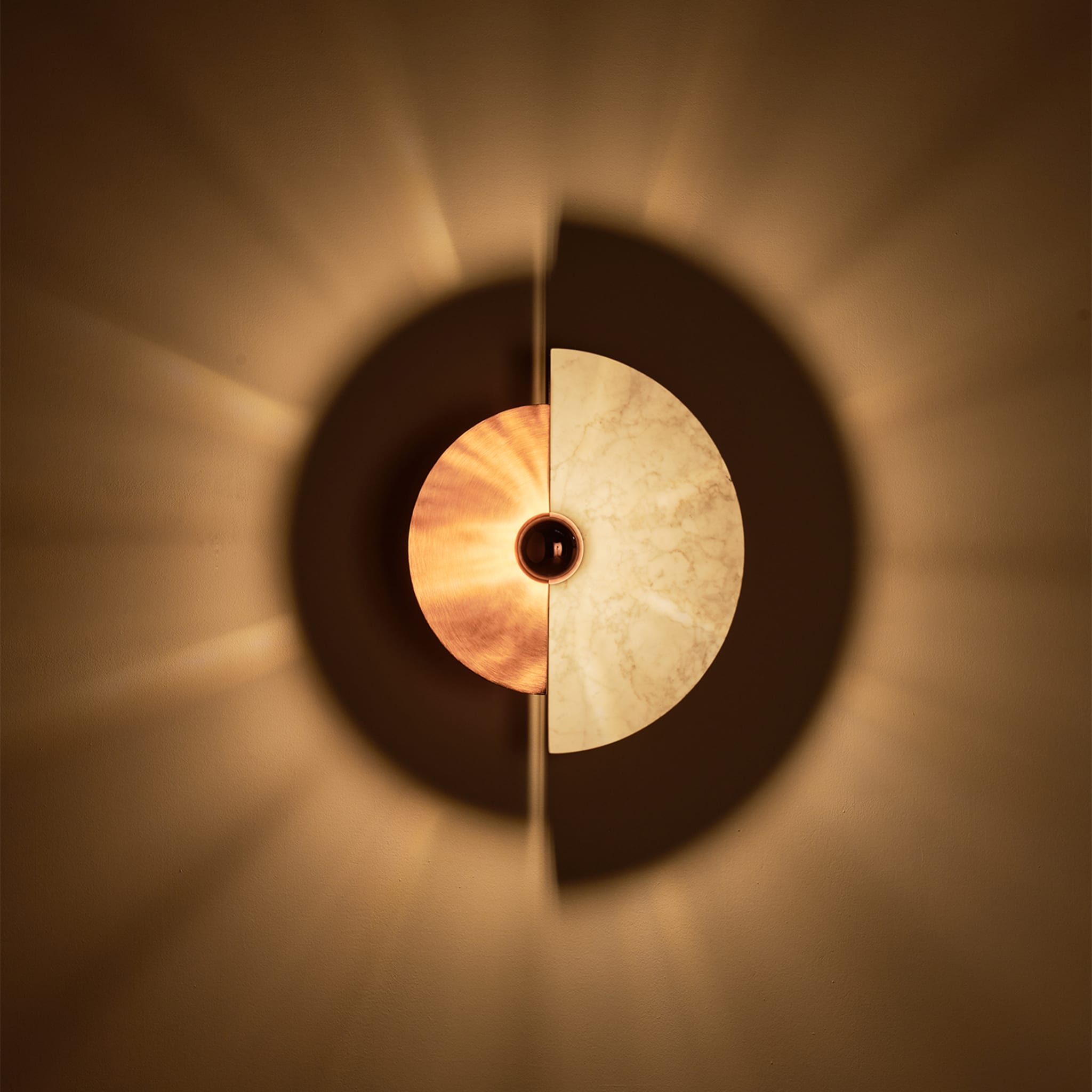 "Levante" Wall Sconce in Satin Copper and Carrara Marble - Alternative view 4