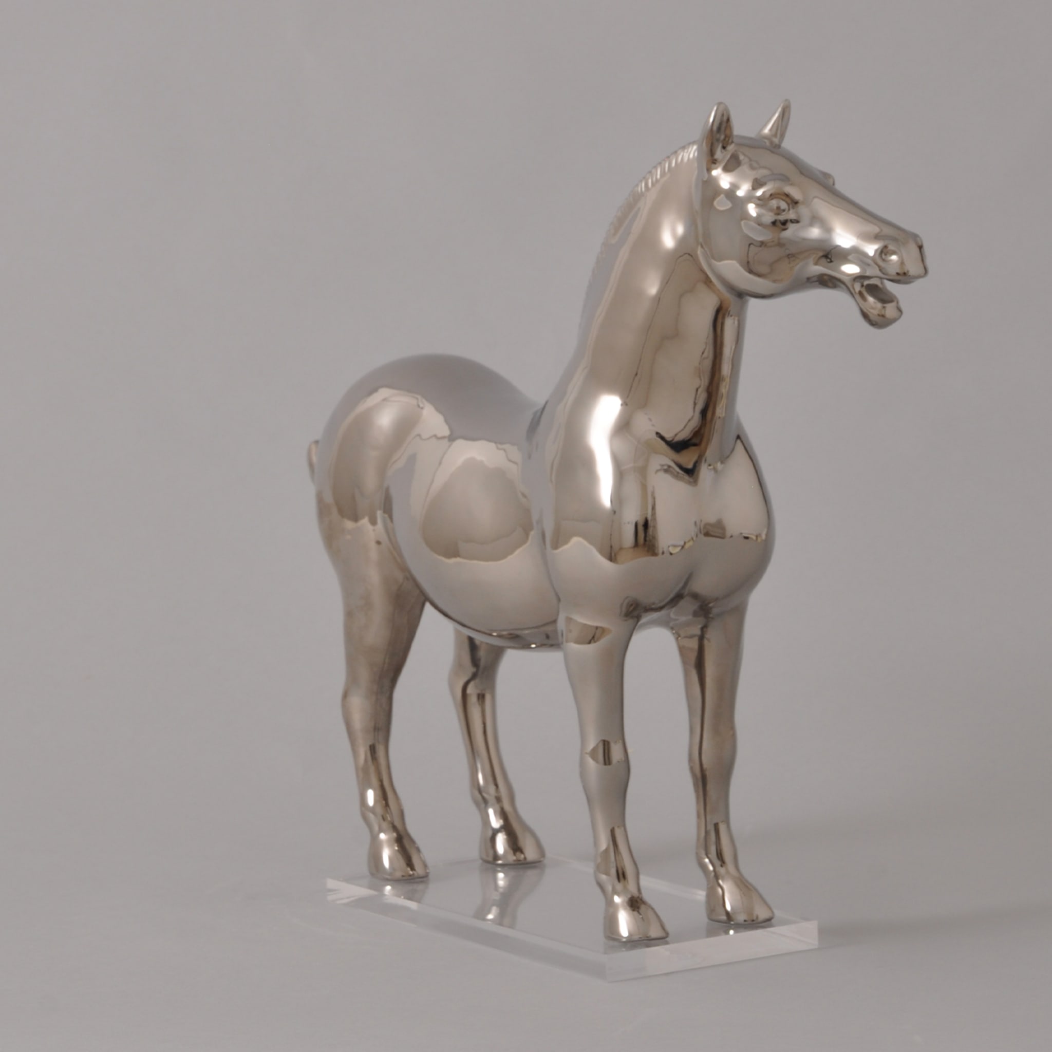 Estatuilla de caballo Nelson de platino - Vista alternativa 3