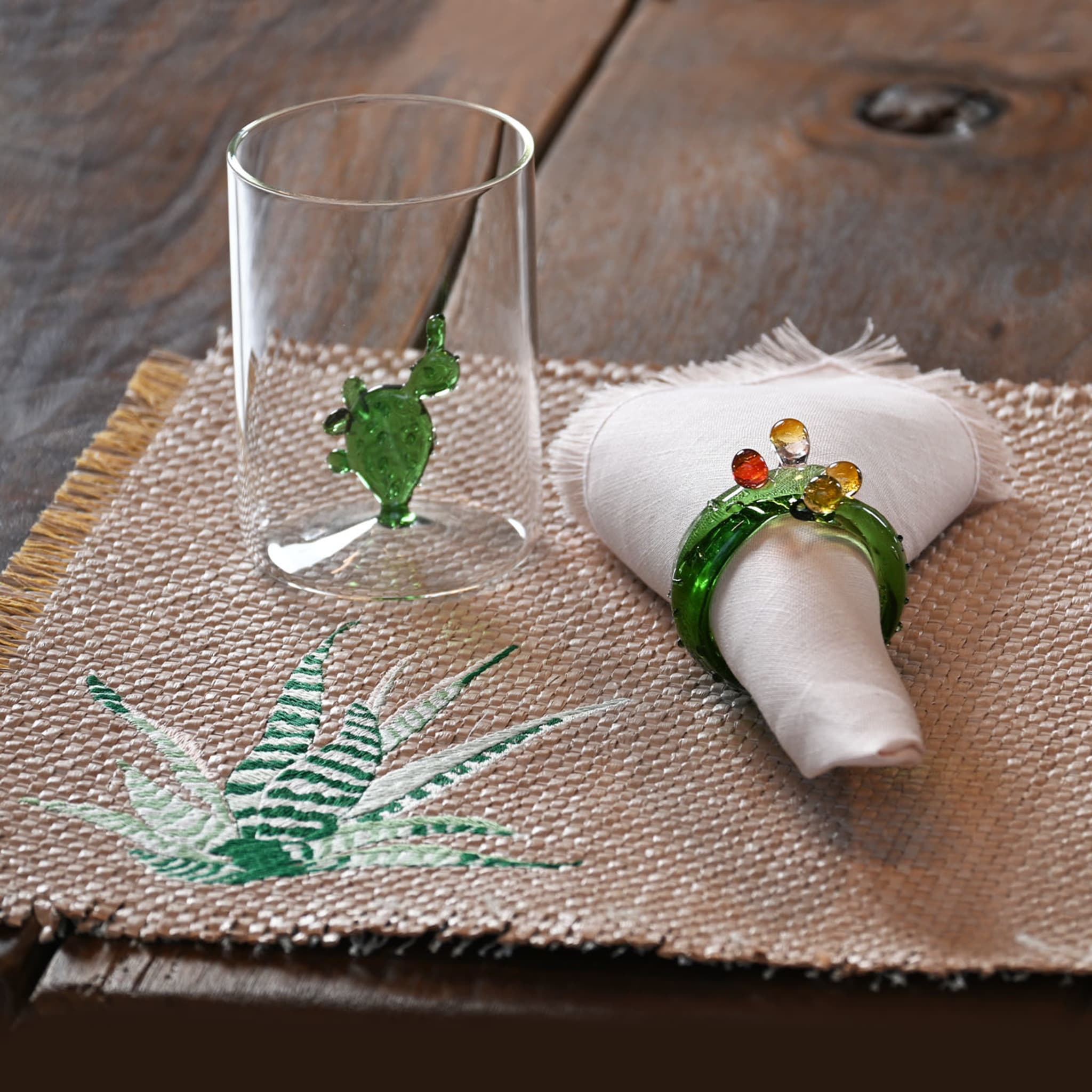 Dinner For Two Cactus Set of Glasses and Linen  - Vue alternative 5