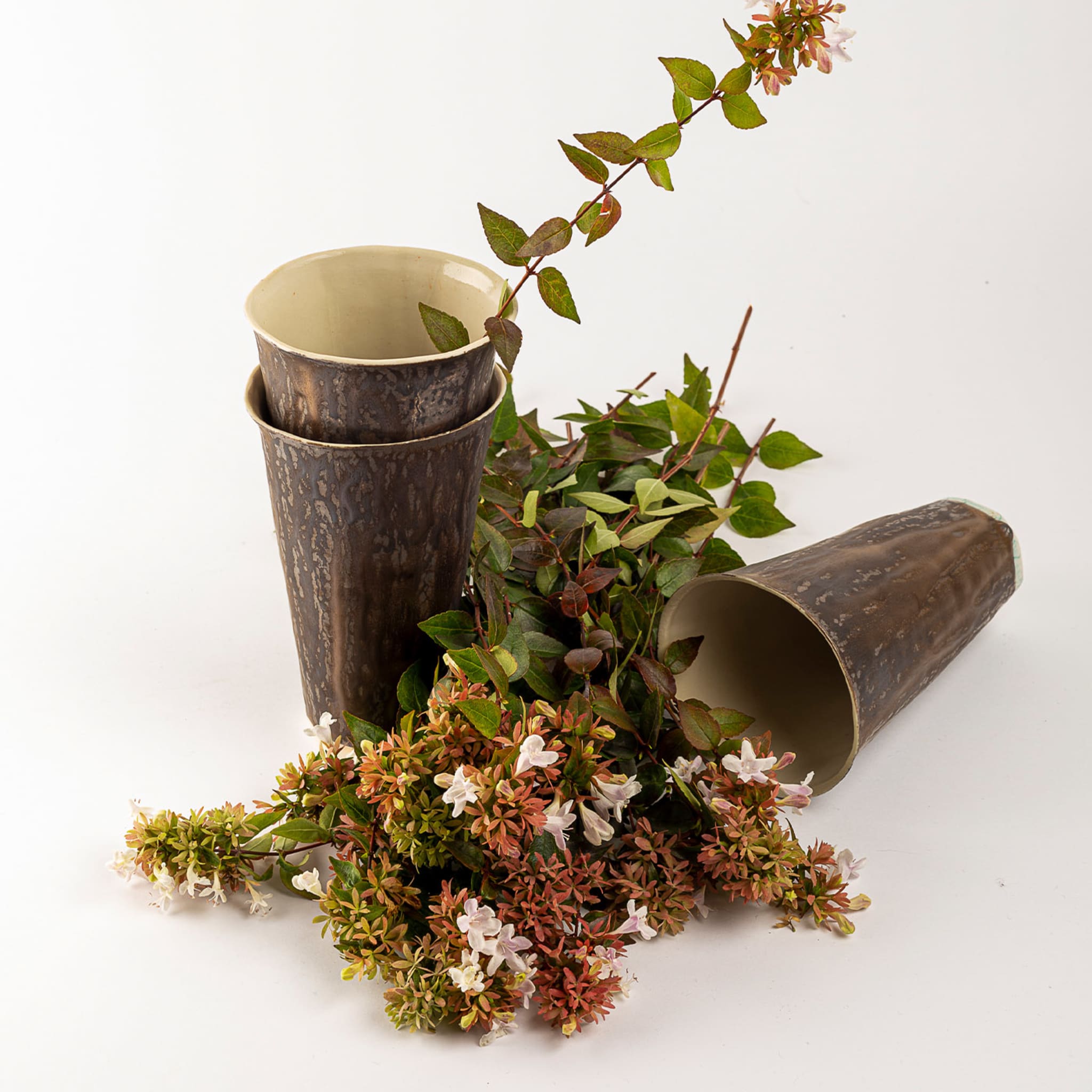 Bronze Medium Chalice Vase - Alternative view 2