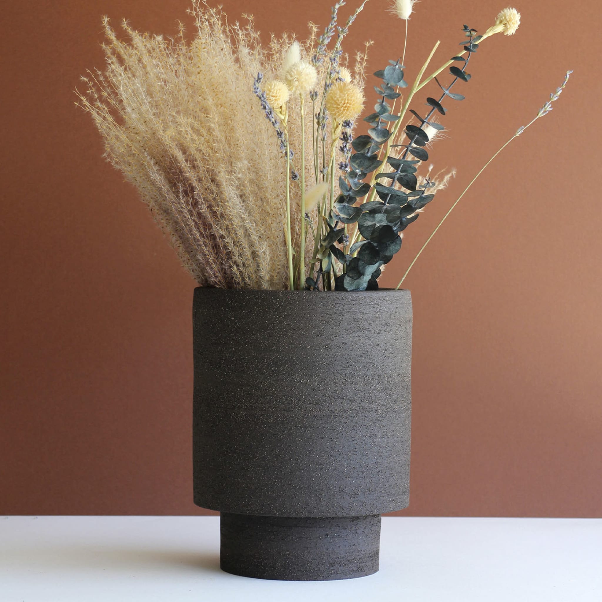 Tower-Like Carbon-Black Decorative Vase - Alternative view 2