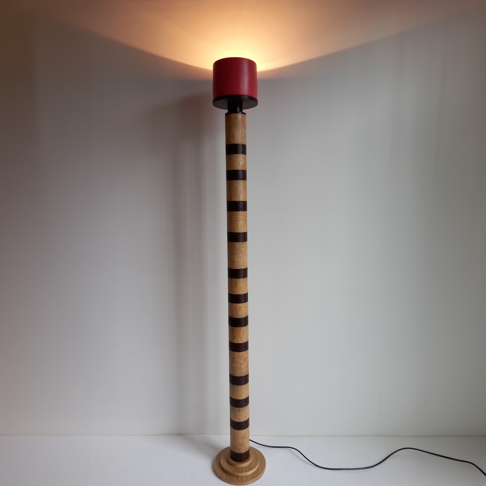 Dorica Red Floor Lamp by Pietro Meccani - Alternative view 3