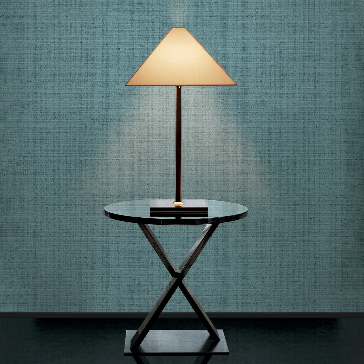 Logo Table Lamp Limited edition Armani Casa Artemest