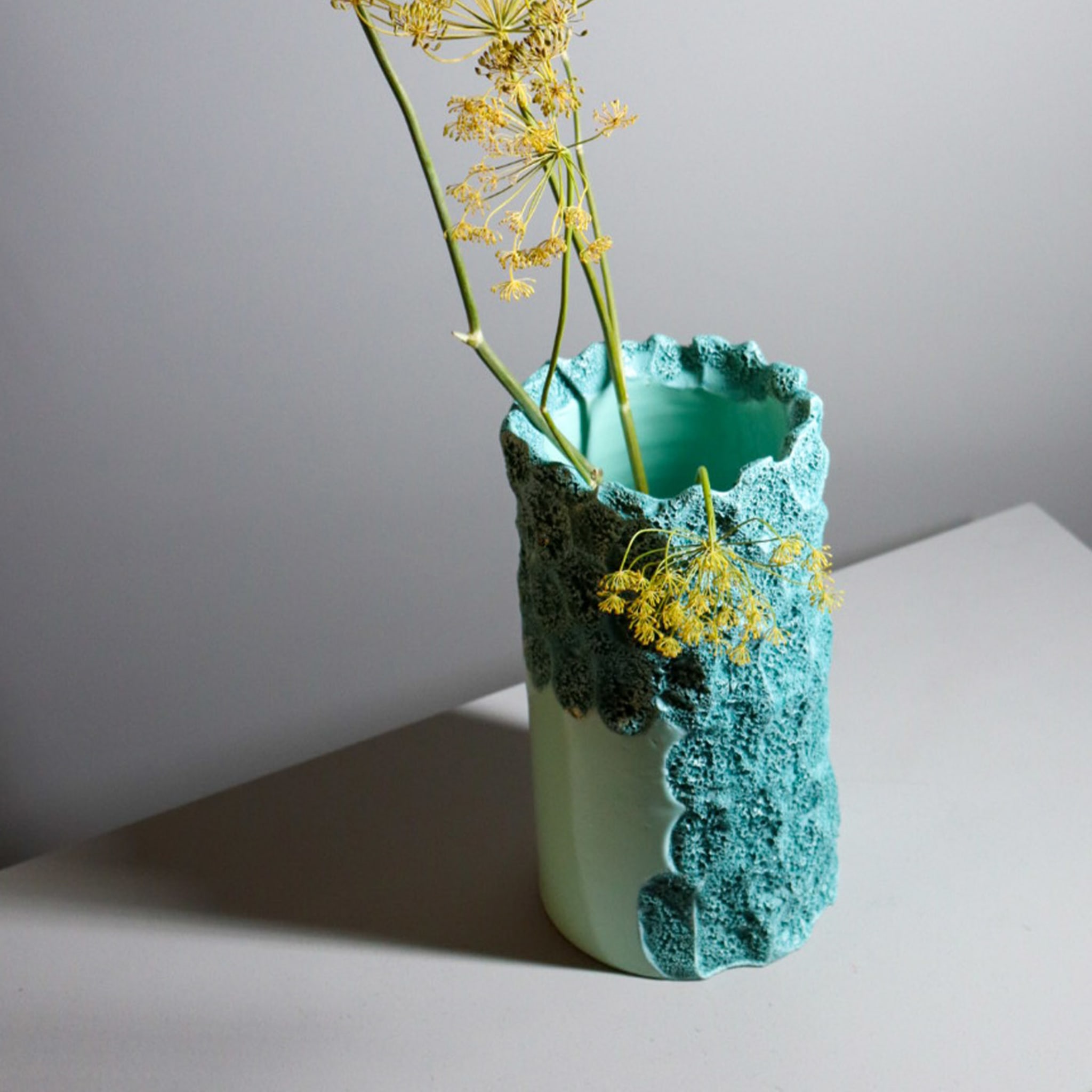 Oxymoron Green Vase by Patricia Urquiola - Alternative view 4