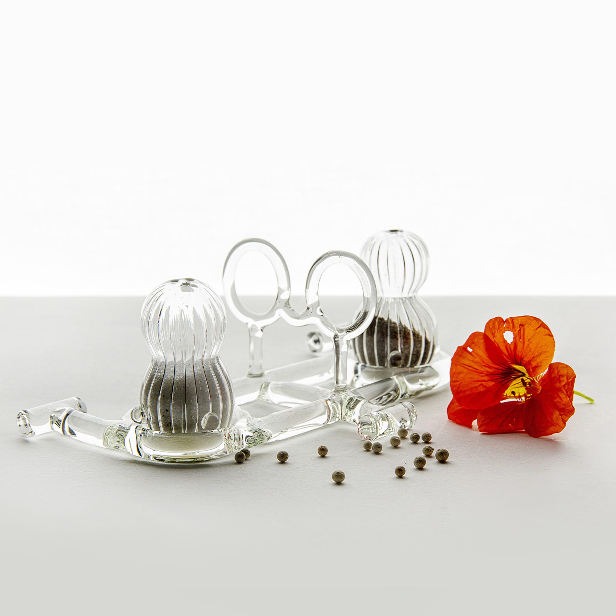 Salt & Pepper - SiO2 Tableware Glass Collection - Alternative view 2