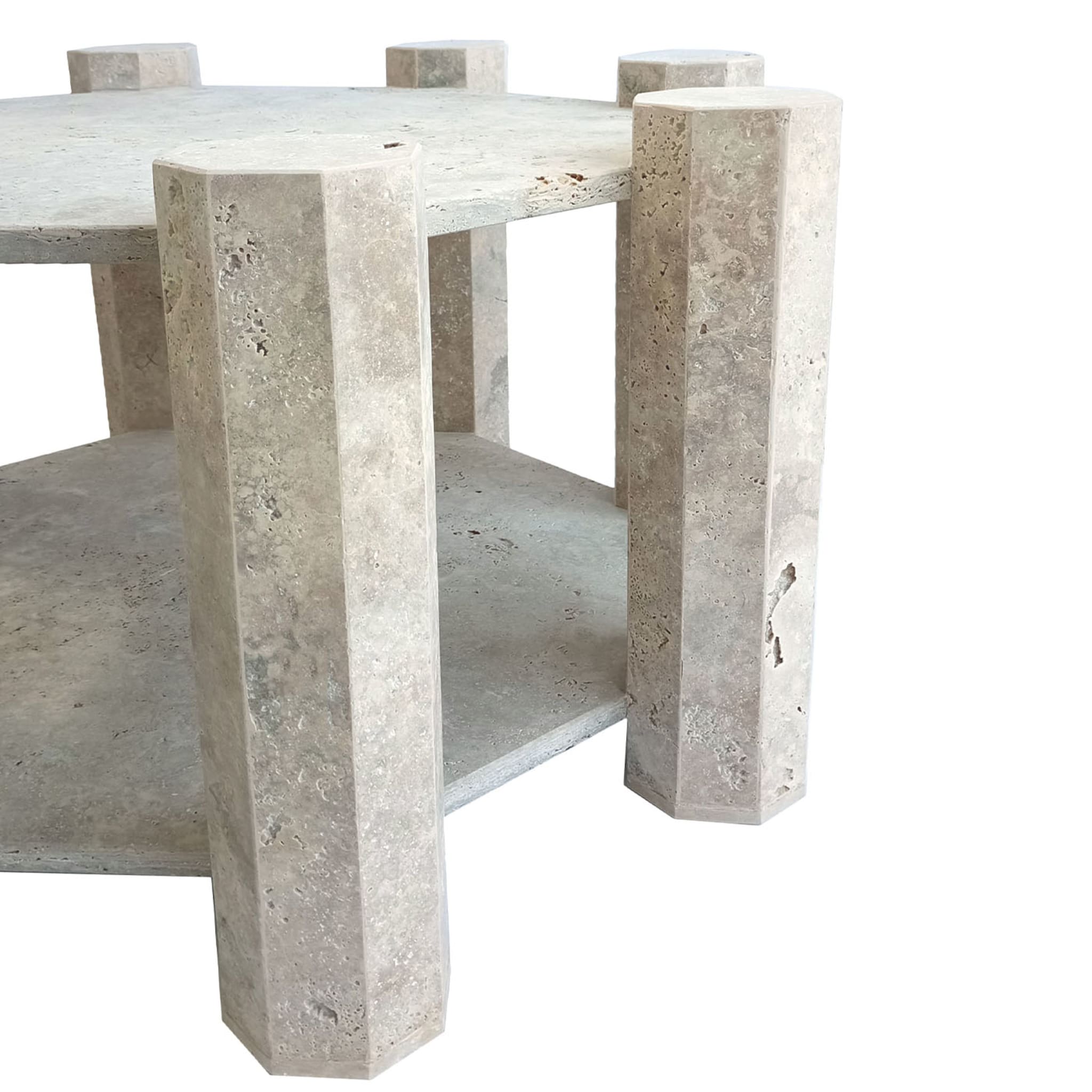 Tavolino Federico in marmo bianco di Sissy Daniele - Vista alternativa 4
