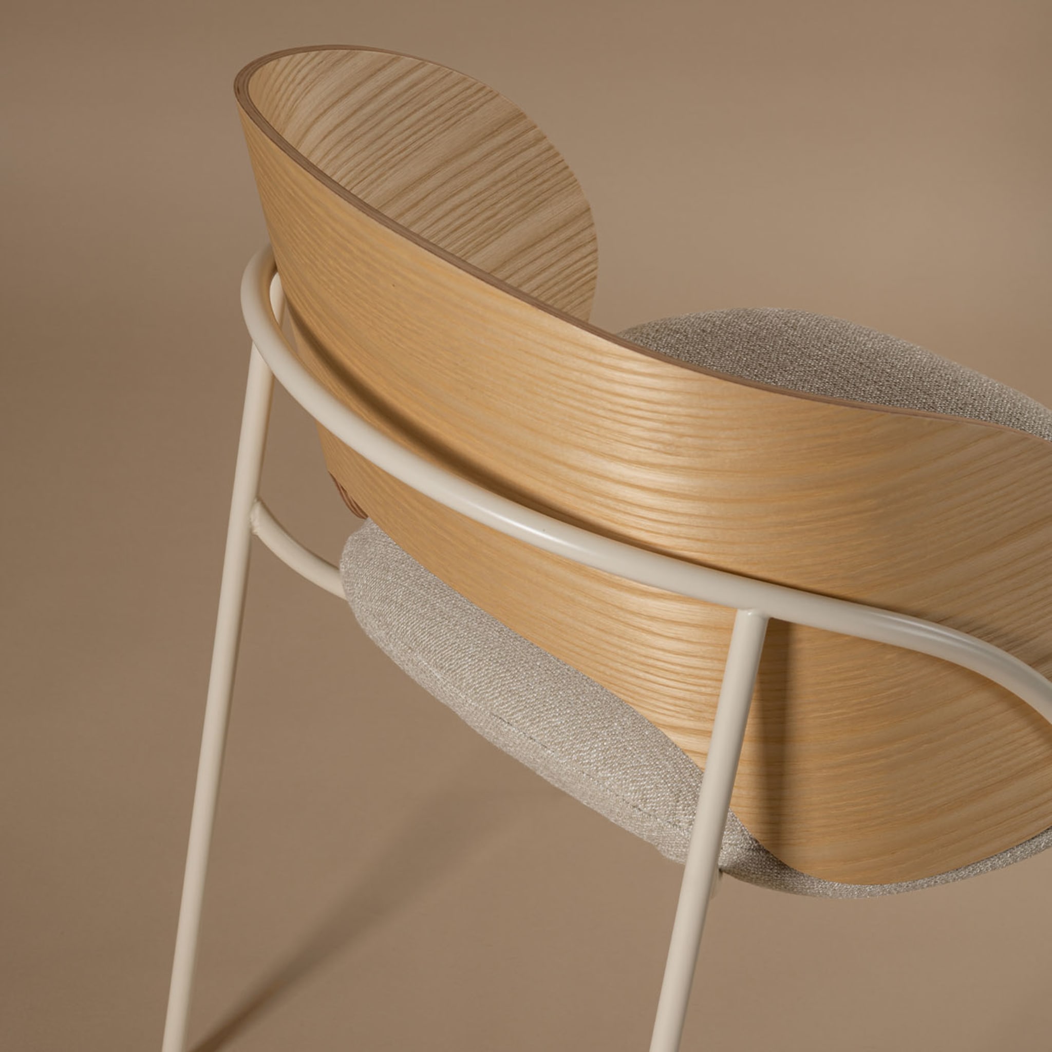 Hagu Chair by Ed Ng, AB Concept - Alternative view 2
