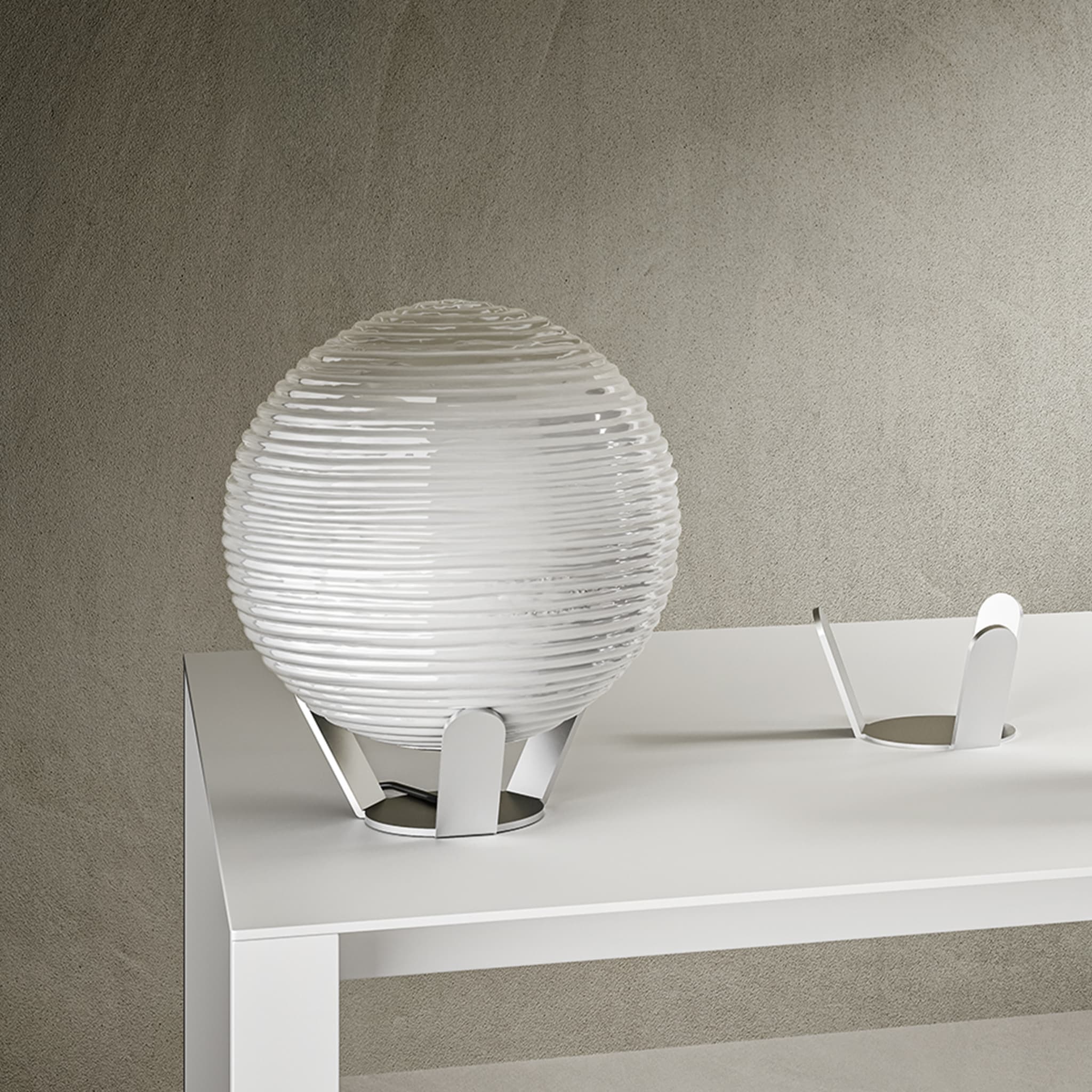 Maestro Large Table Lamp - Alternative view 1