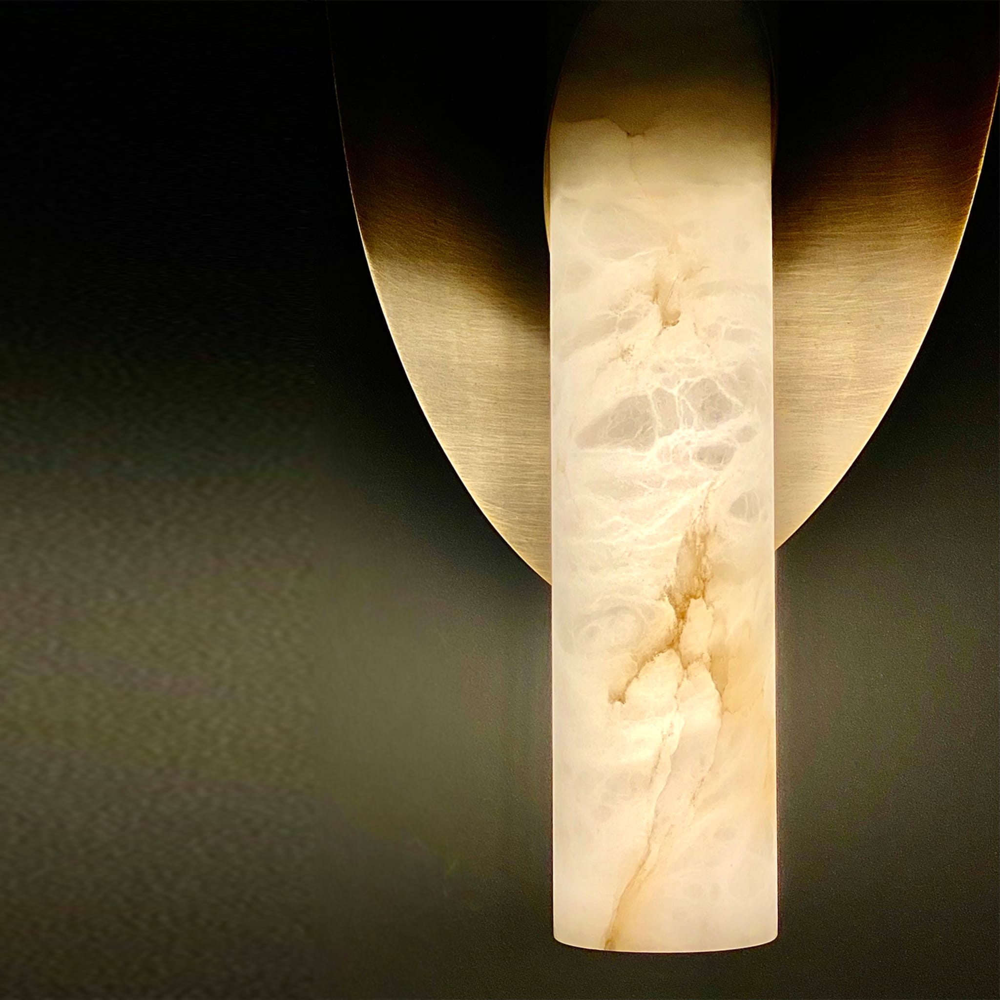"Manta" Wall Sconce in Brushed Bronze and Satin Brass - Alternative view 2