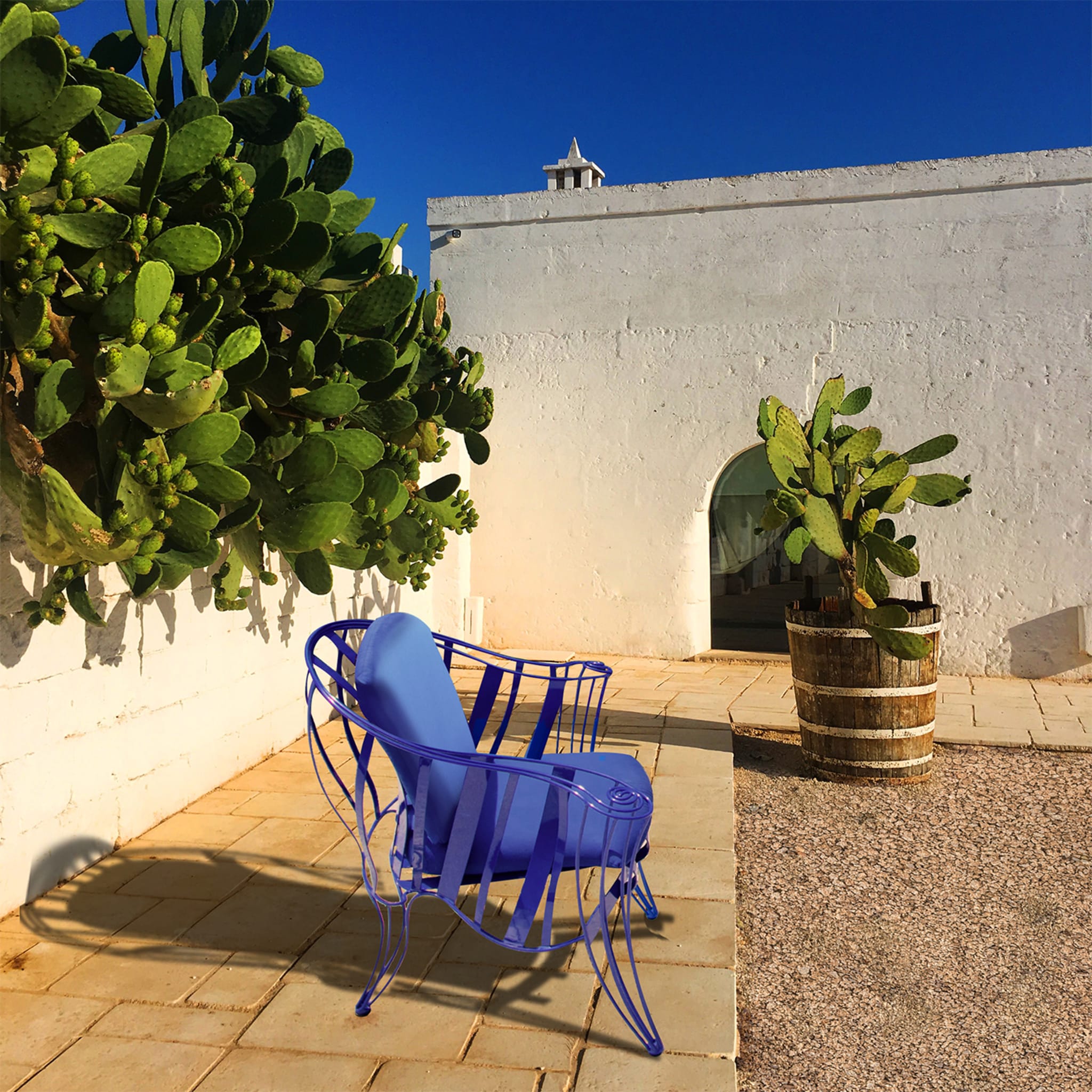 Opus Garden Blue Armchair by Carlo Rampazzi - Alternative view 3