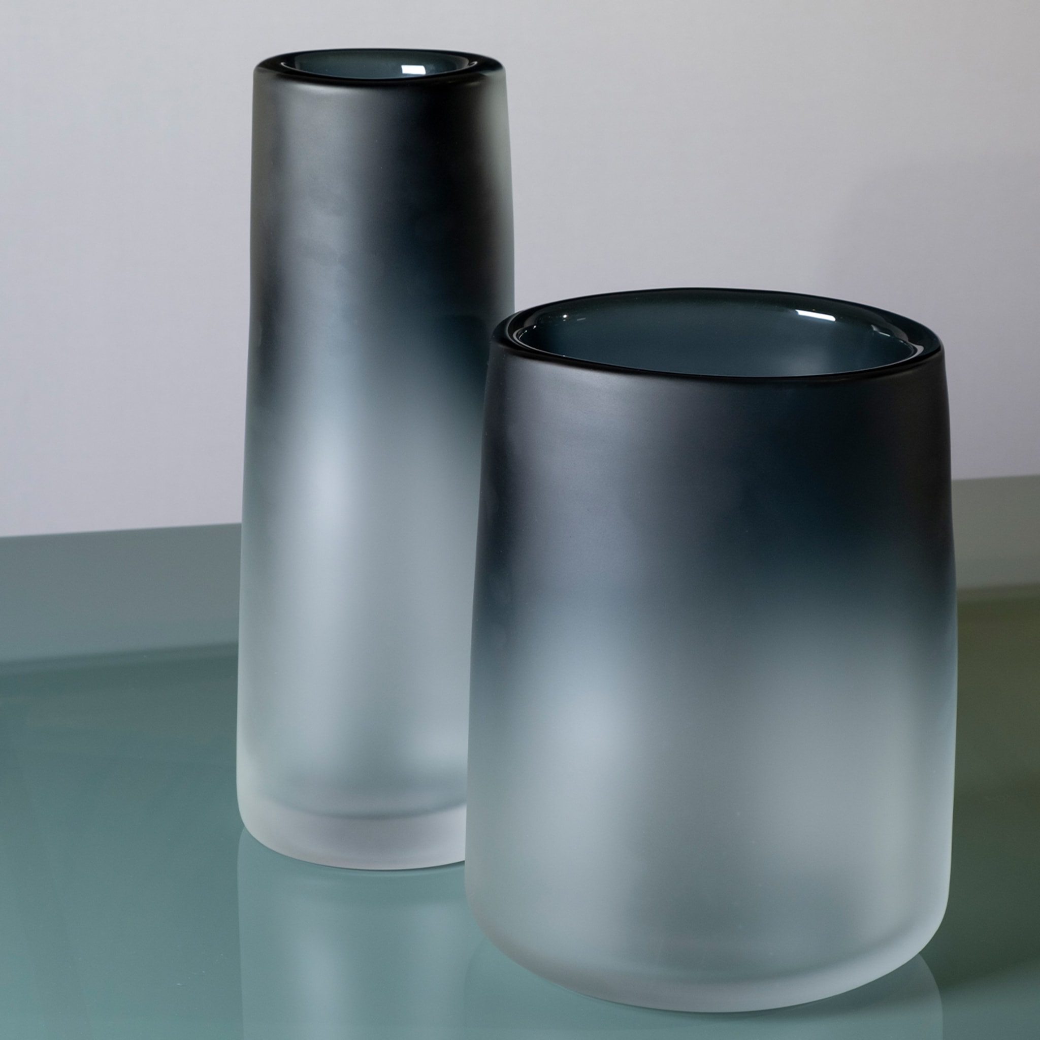 Cilindro Large Vase - Satin - Crystal/Blue - Alternative view 2