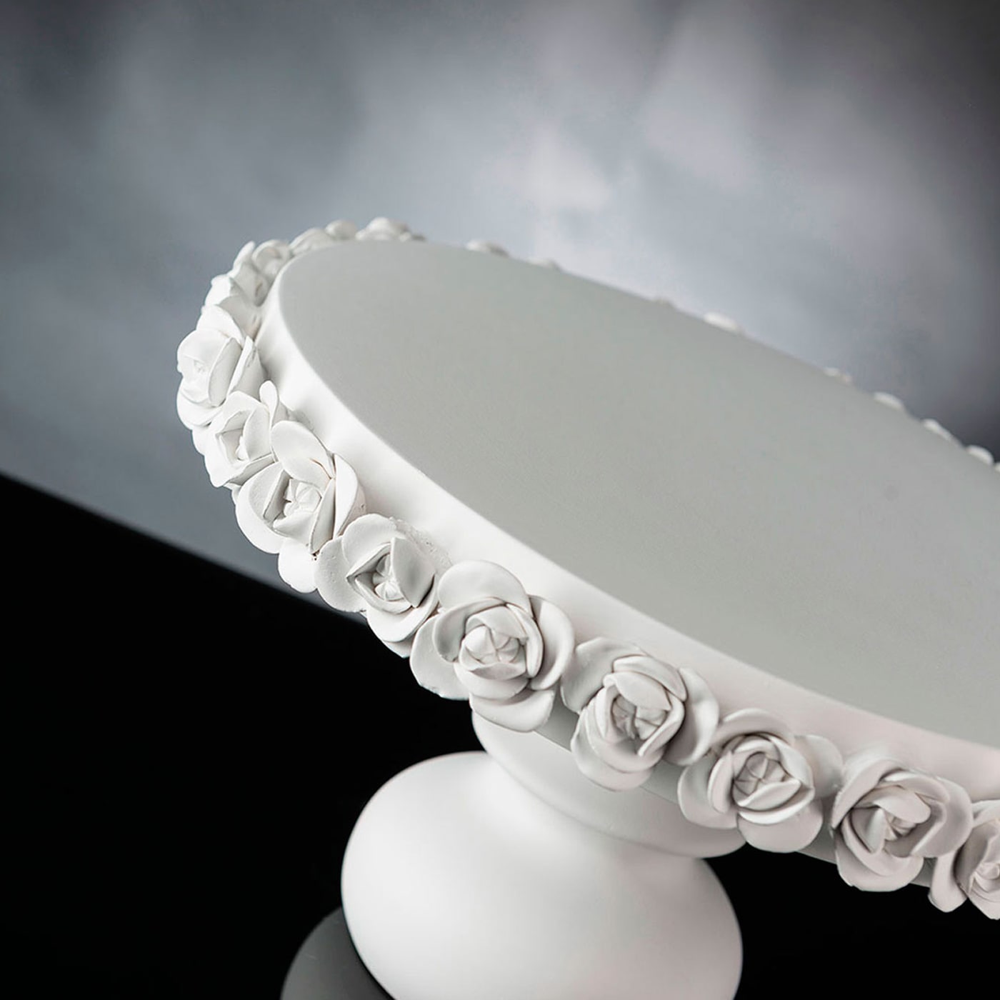Coco White Cake Stand - VGnewtrend