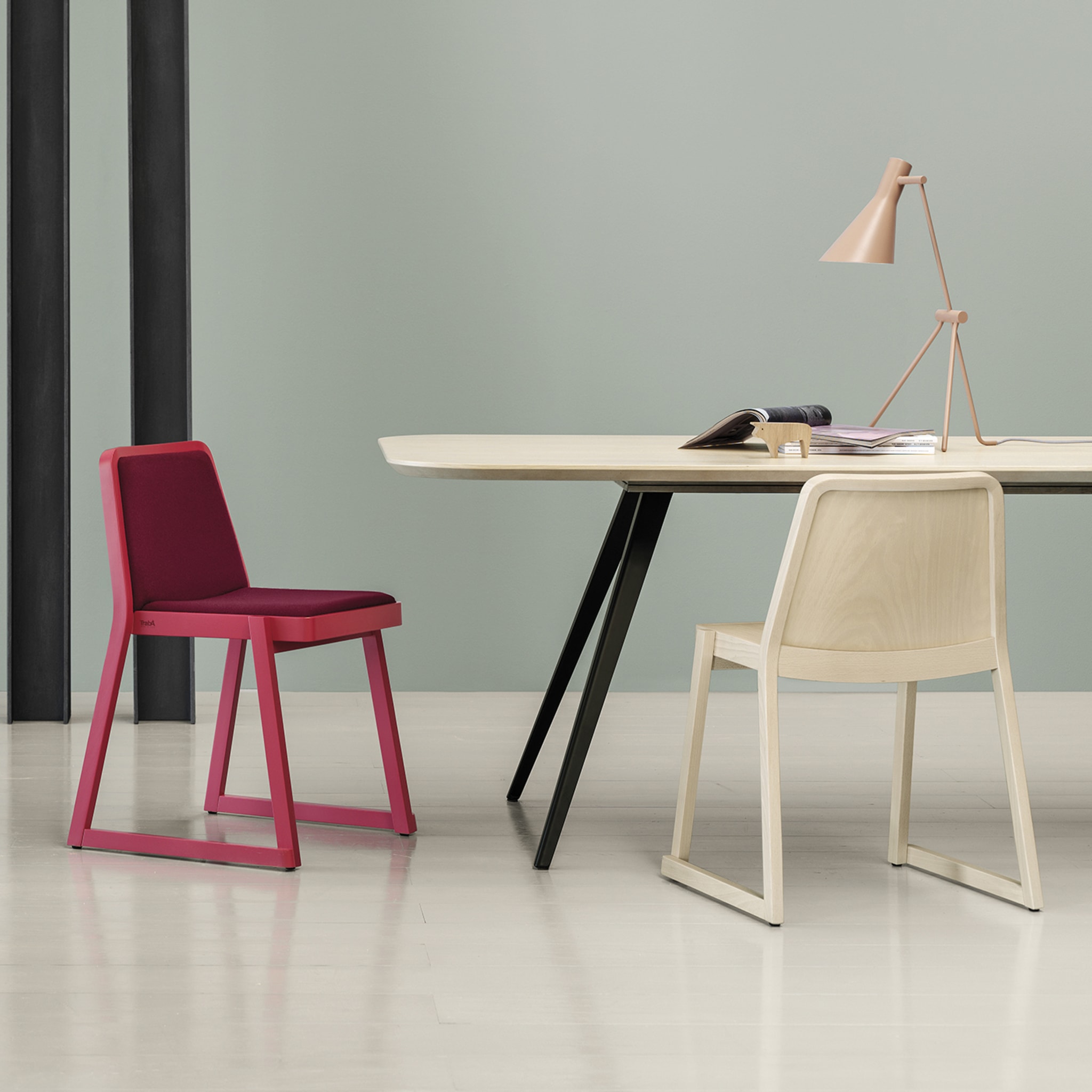 Roxanne Pink Chair by Emilio Nanni - Alternative view 3