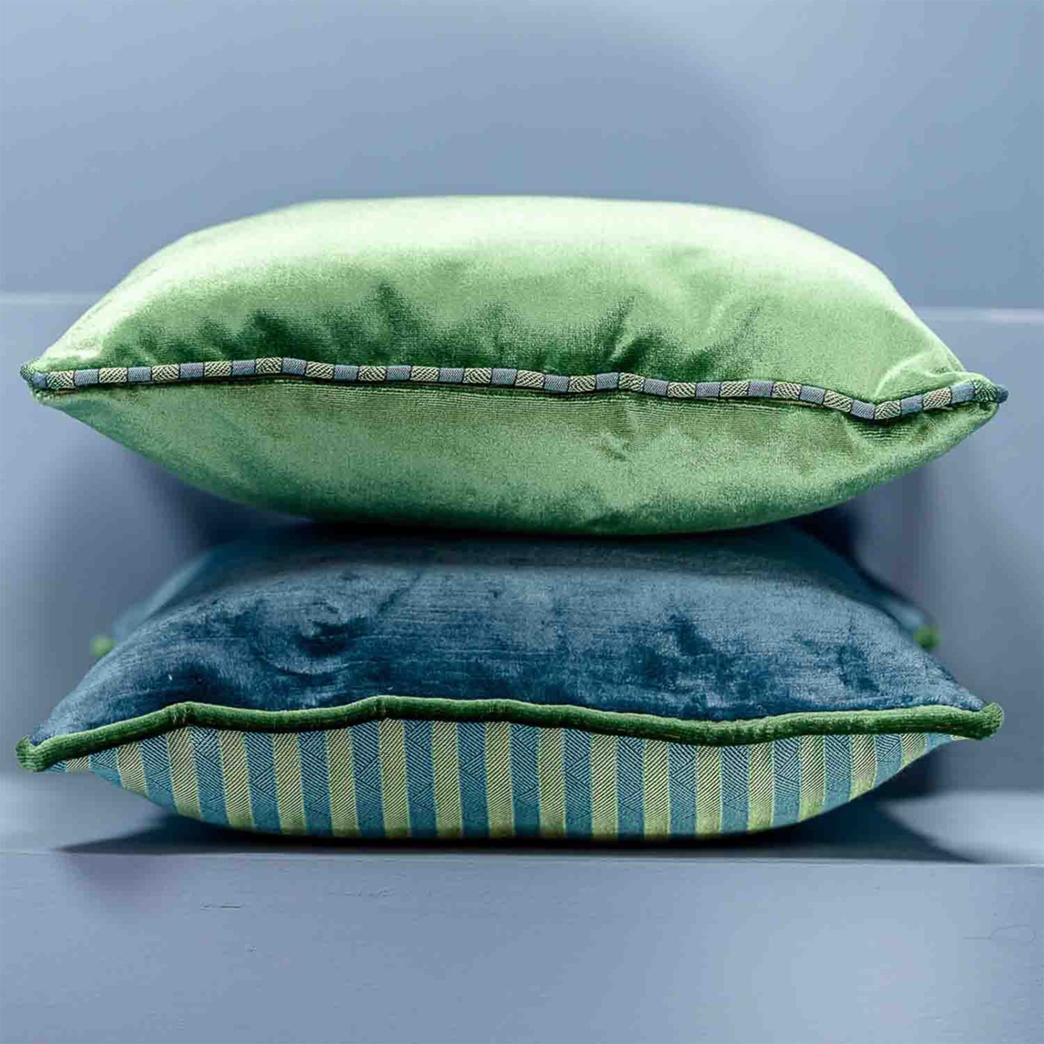 Green Carrè Cushion in striped jacquard fabric - Alternative view 3