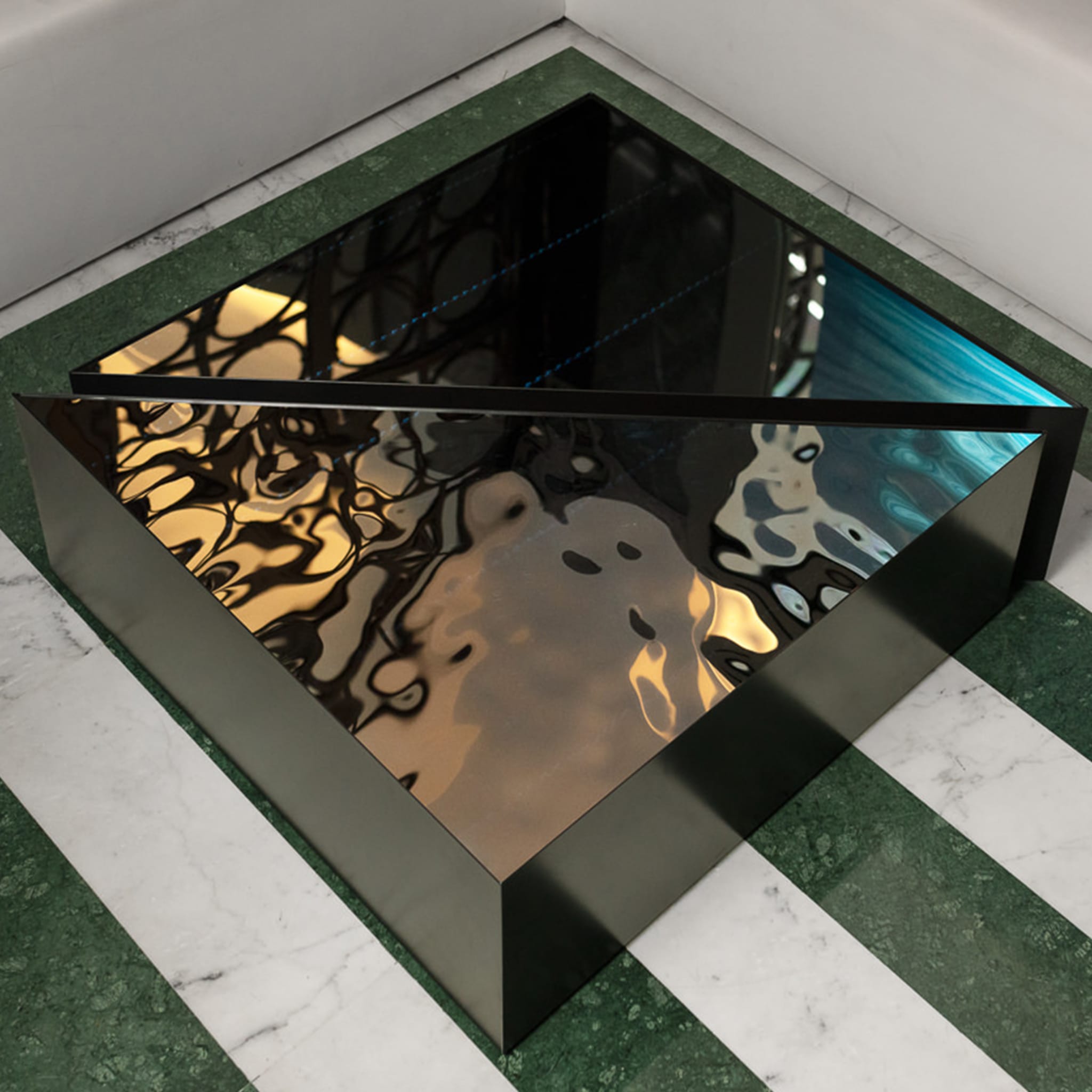 Grenen Set of 2 Triangular Black Coffee Tables - Alternative view 5