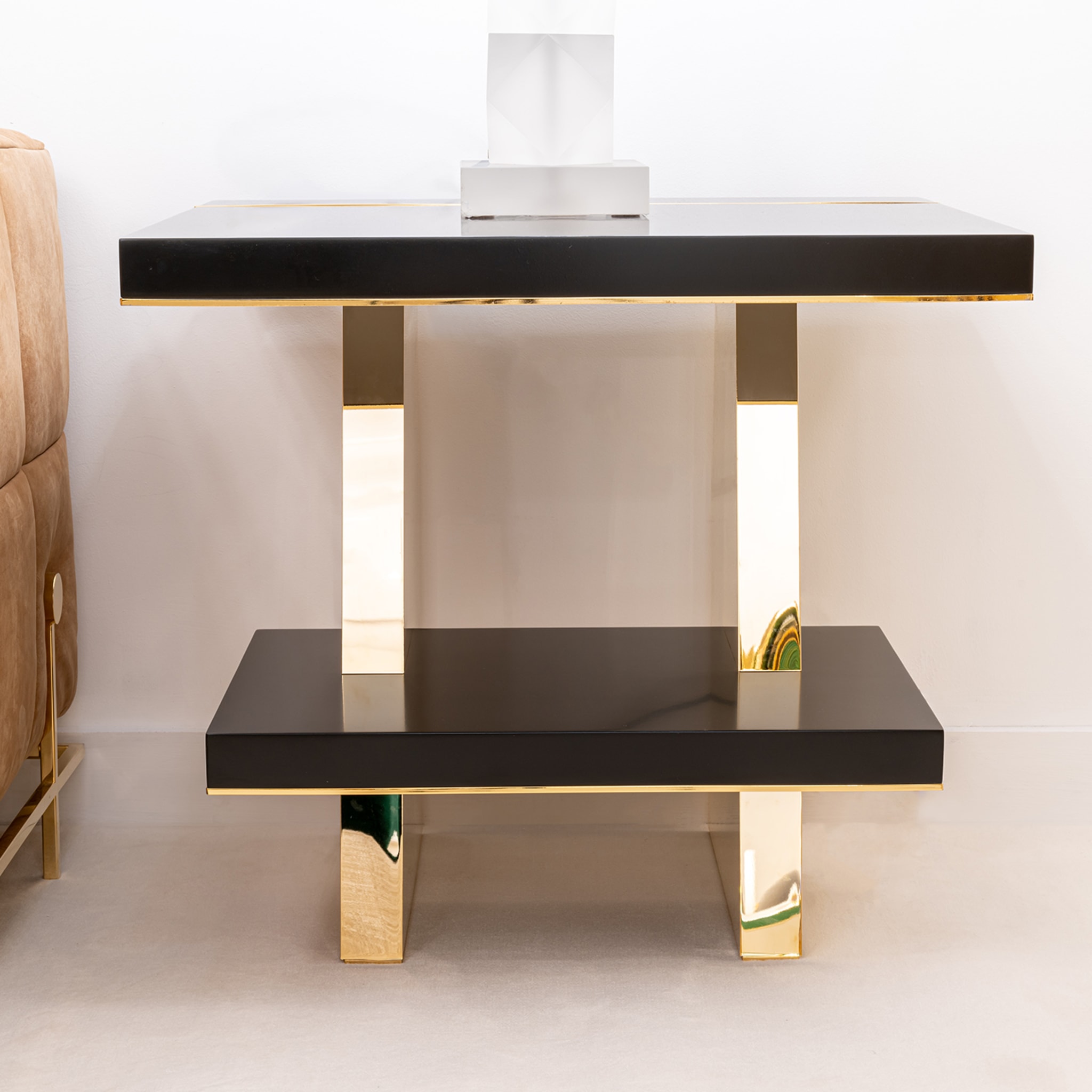 Black and Gold Side Table - Alternative view 3