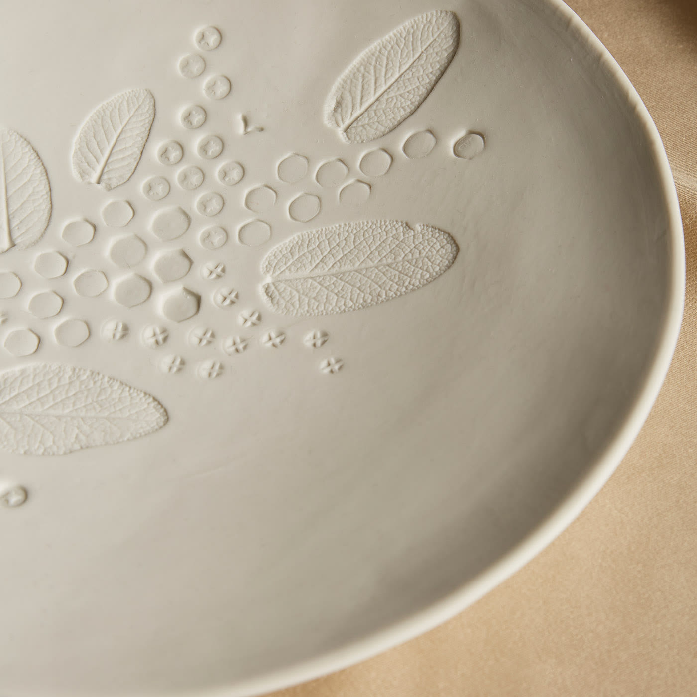Contaminazioni Set of 2 Decorative Plates #3 - Federica Ramacciotti Atelier
