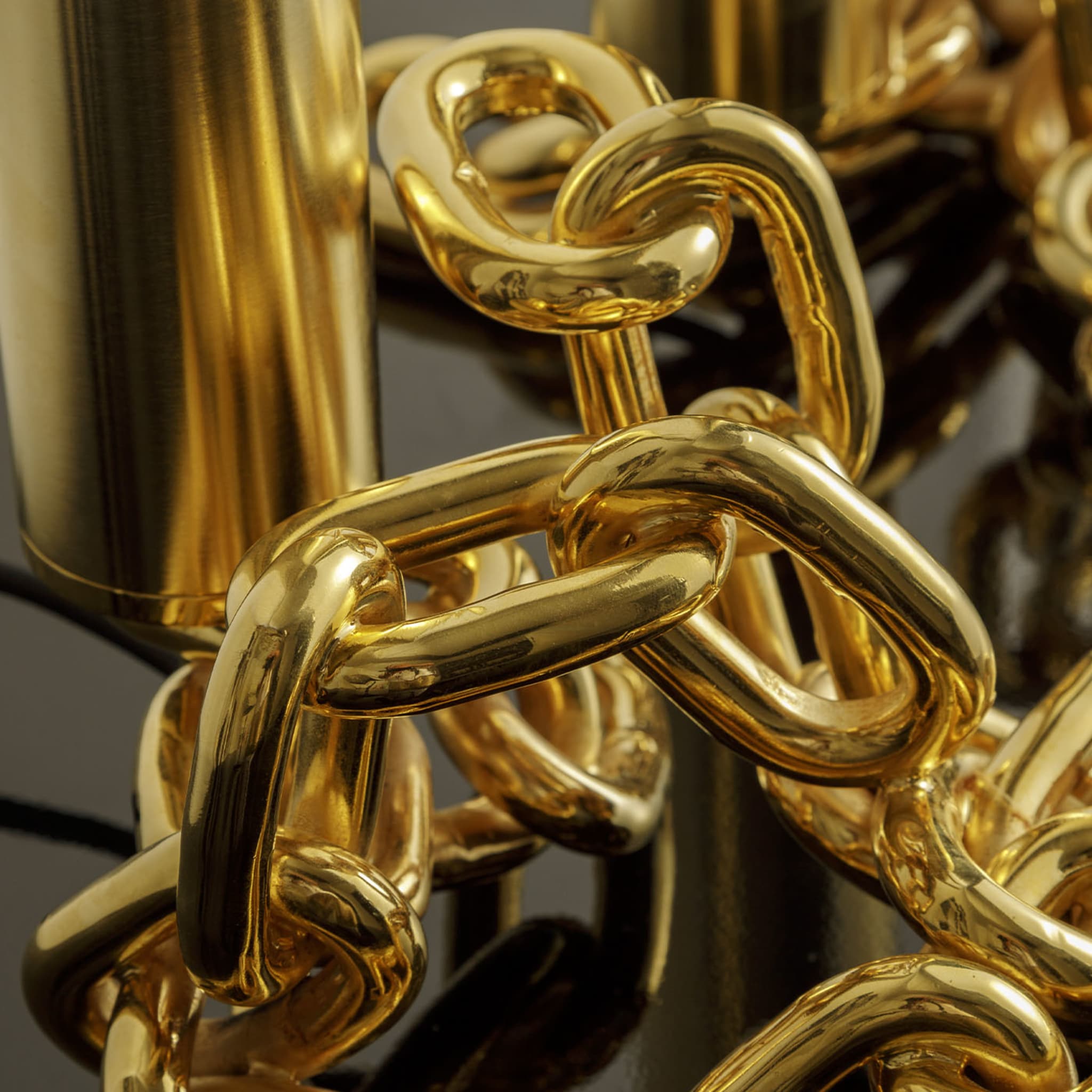 CL2124 Golden Chain Table Lamp - Alternative view 3