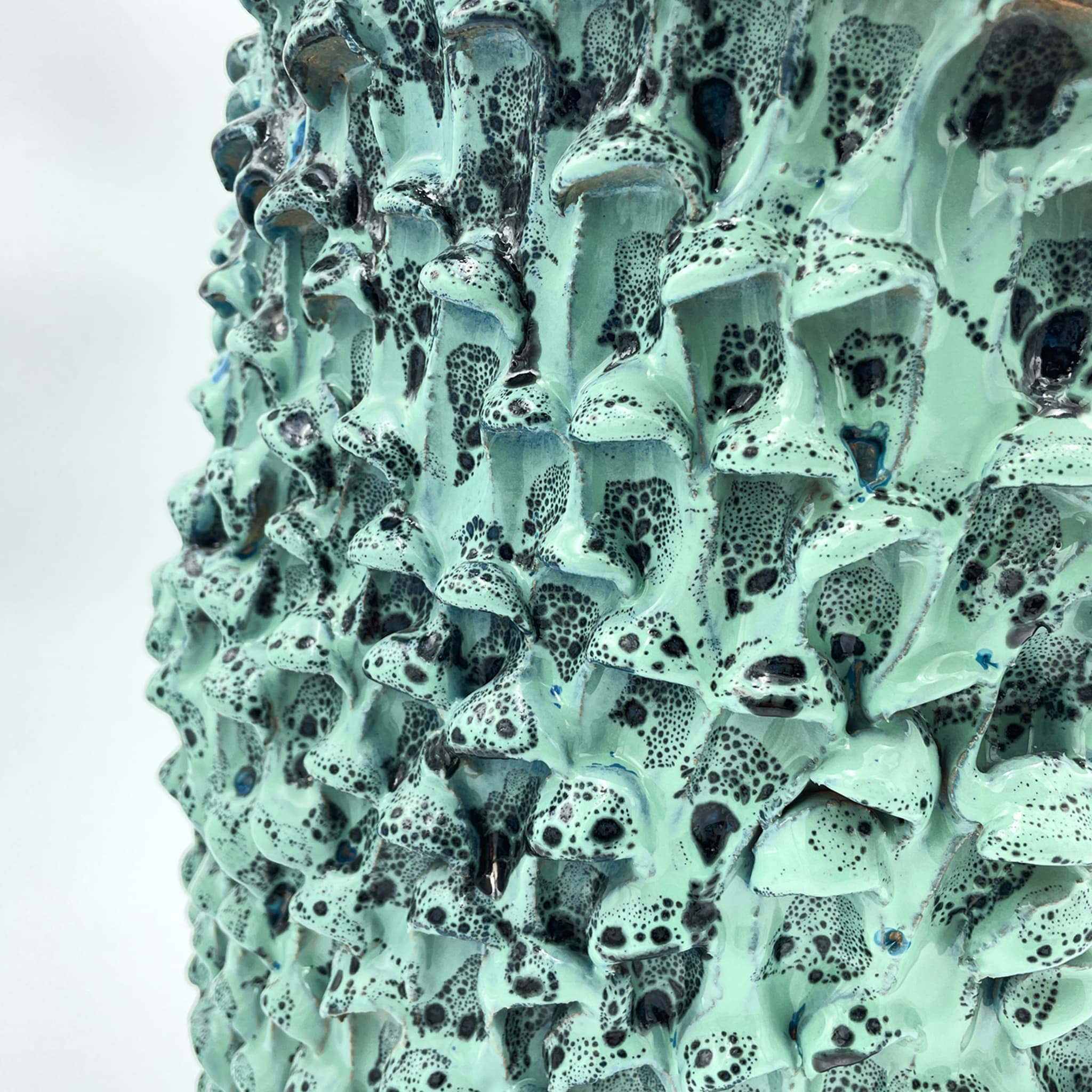 Onda Metallic Tiffany Tall Vase - Alternative view 1