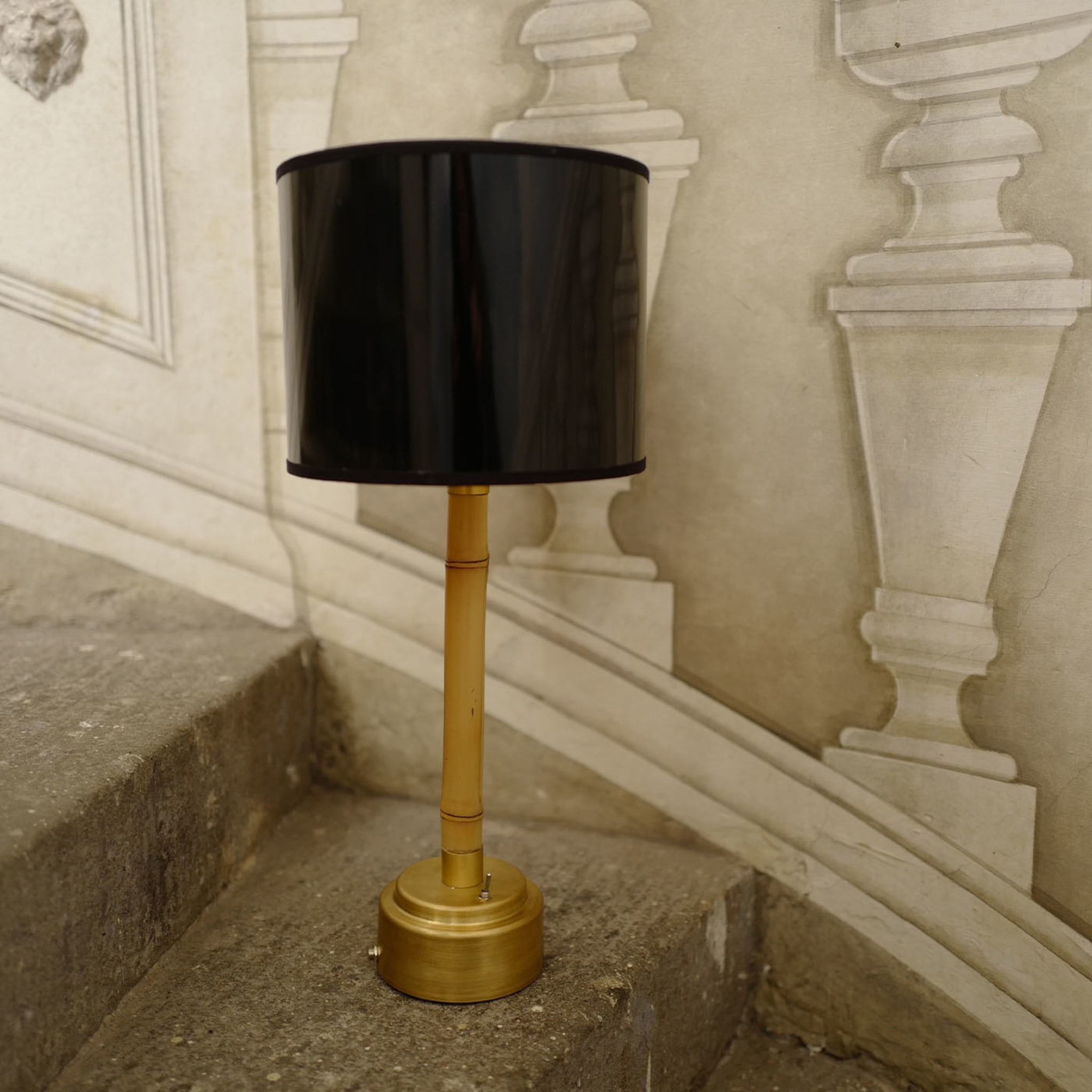 Funghetto Lámpara de mesa inalámbrica de bambú negro - Vista alternativa 2
