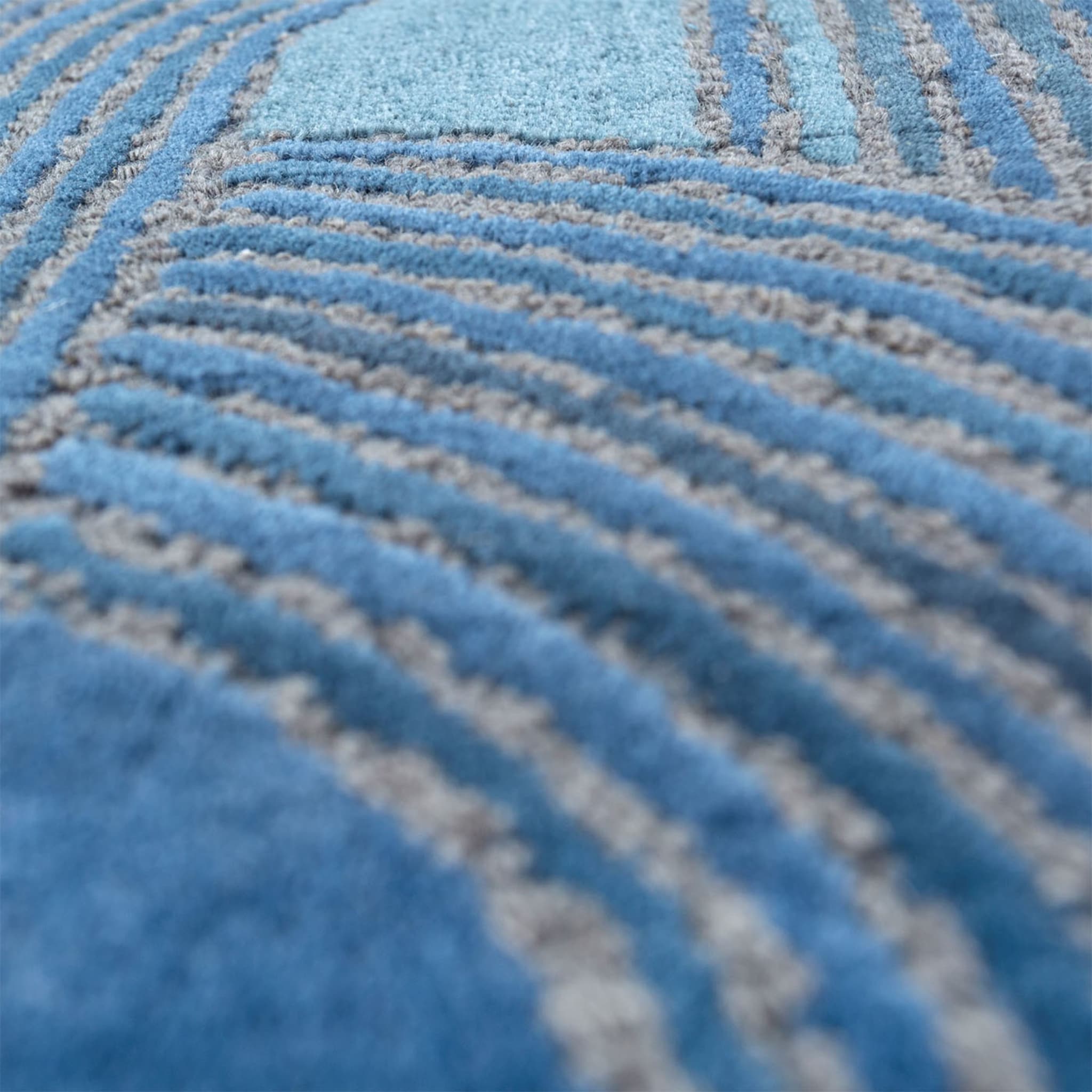Pathways Ocean Blue Blau Mirage Handgetufteter Teppich - Alternative Ansicht 3