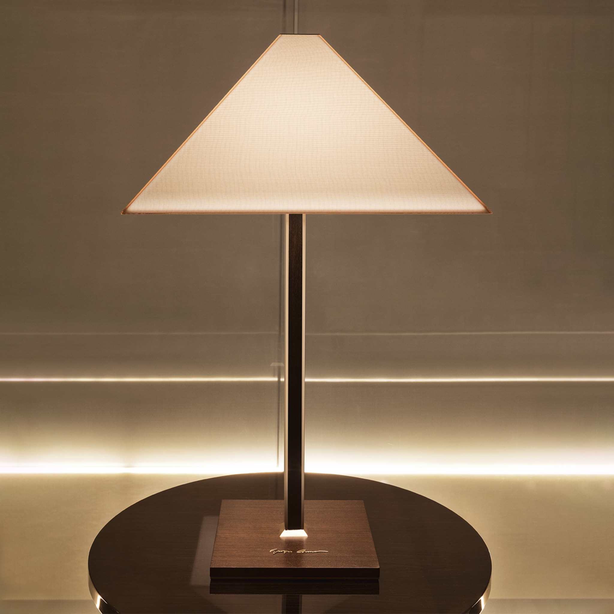 Logo Table Lamp Limited edition Armani Casa Artemest