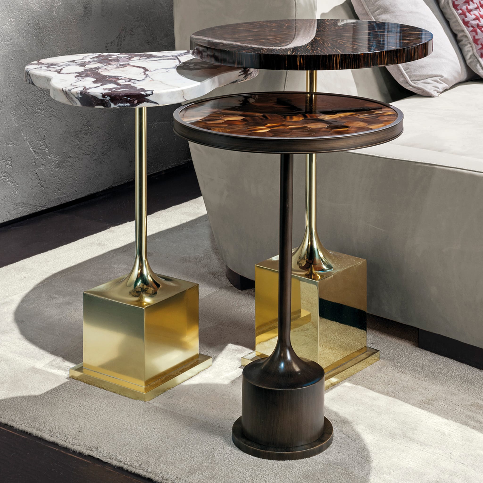 Set of 3 Side Tables - Alternative view 1