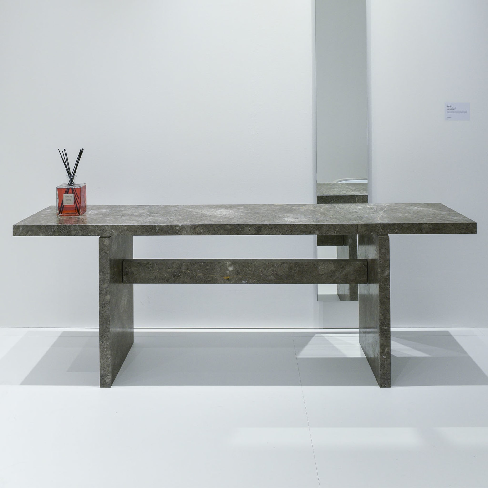 Fairy Dining Table by Christophe Pillet - Alternative view 4