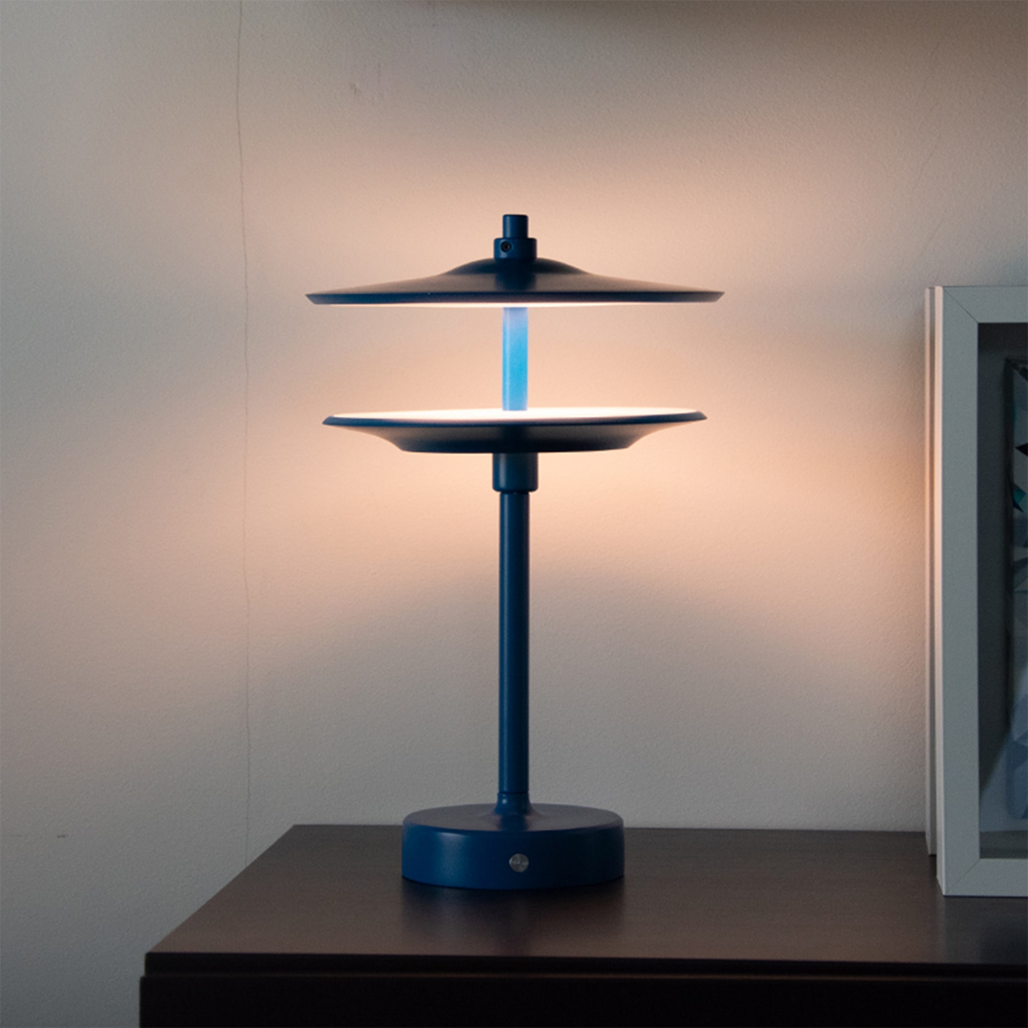 Lampada da tavolo ricaricabile Drum Blue di Albore Design - Vista alternativa 2