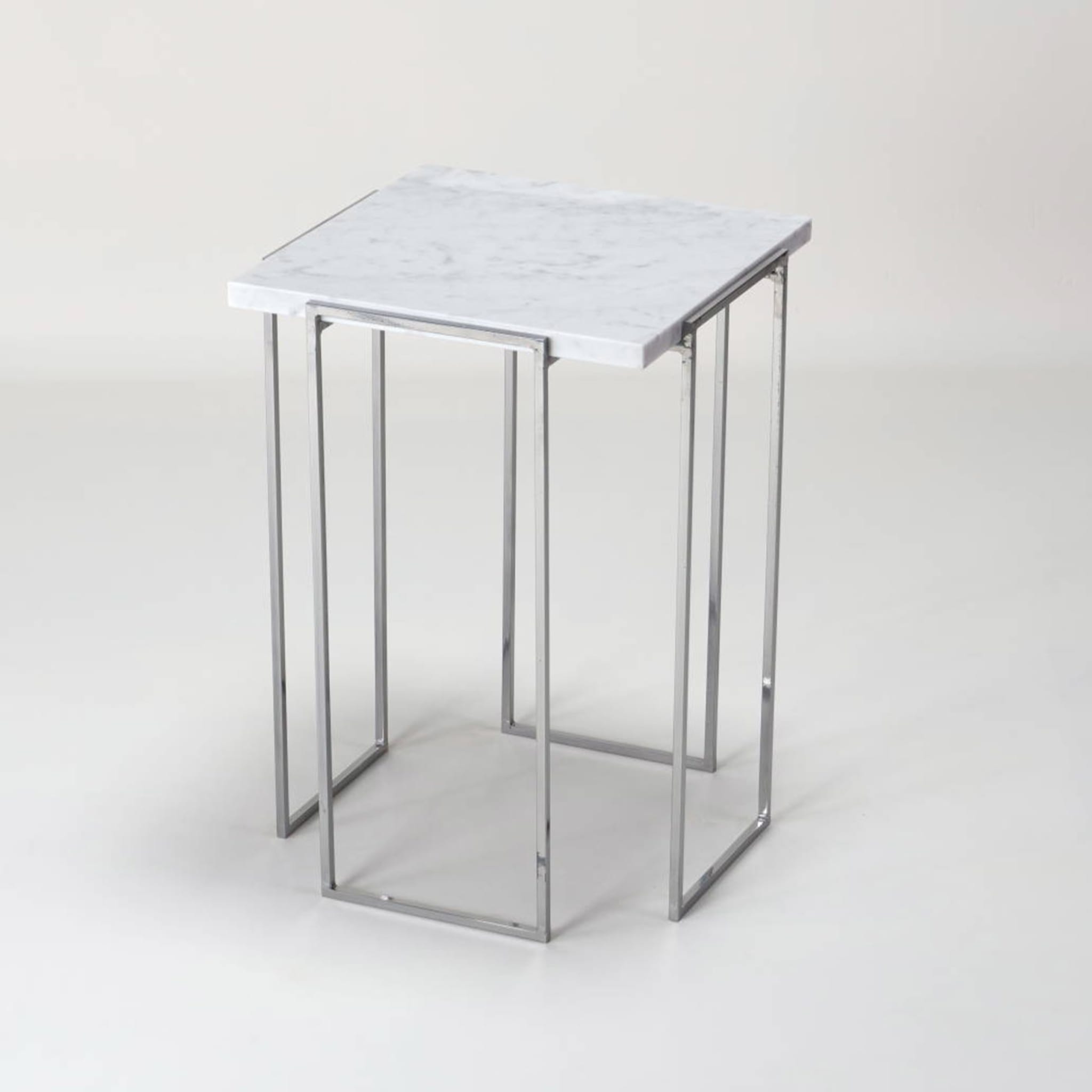 Kaus Cromo Carrara Marble Side Table - Alternative view 3