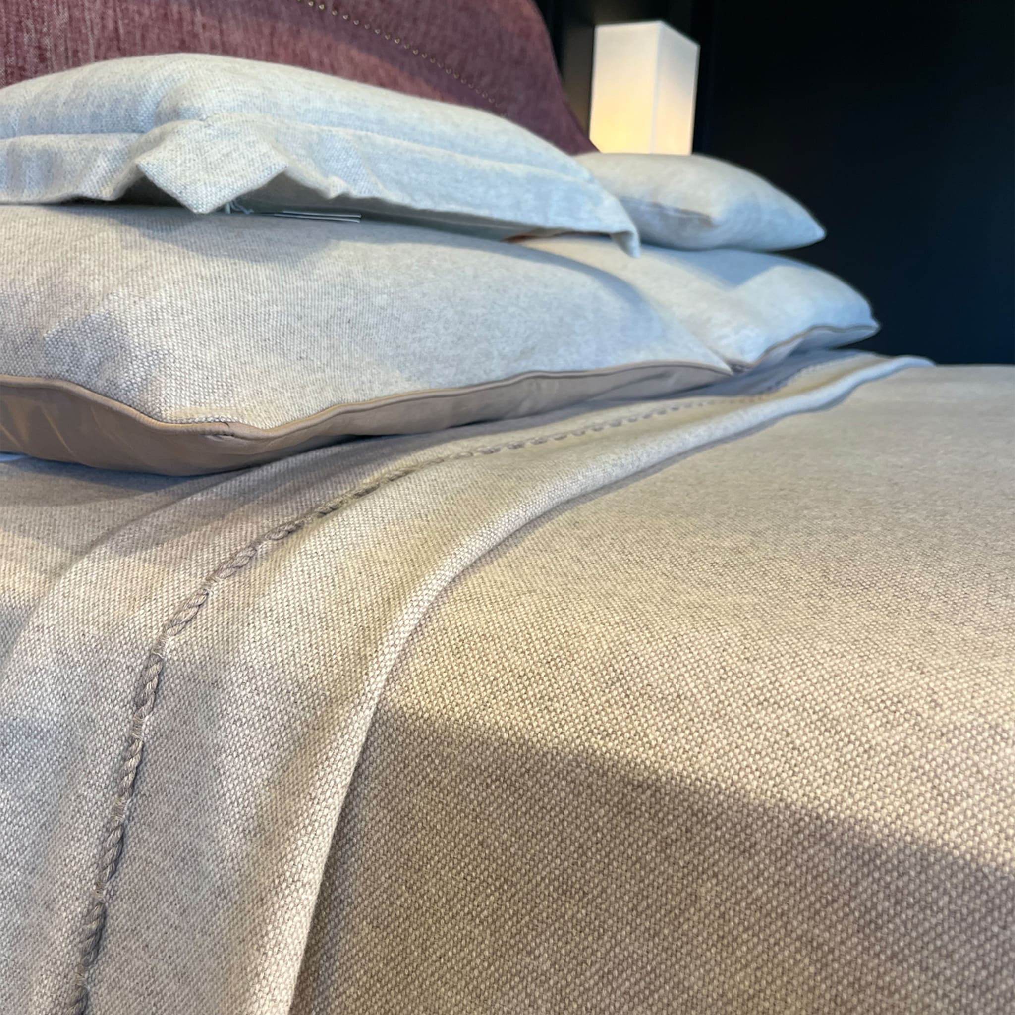 Gardenia Cordonetto Brown Double-Bed Blanket - Alternative view 2