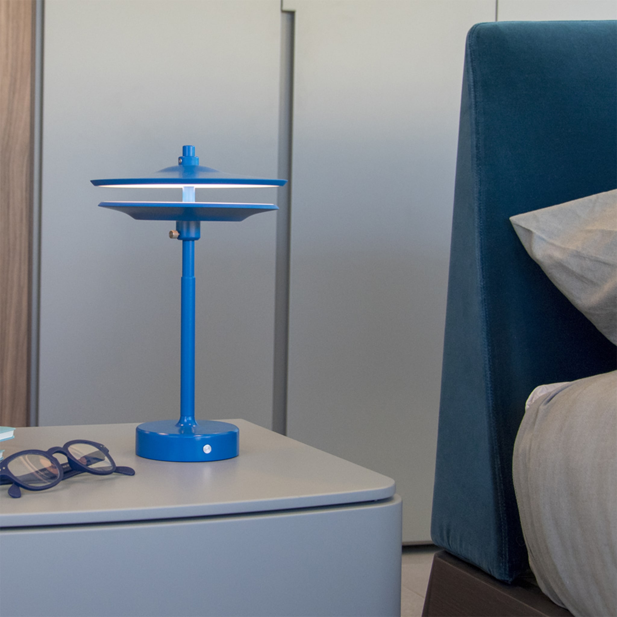 Drum Blue Rechargeable Table Lamp by Albore Design - Alternative view 5