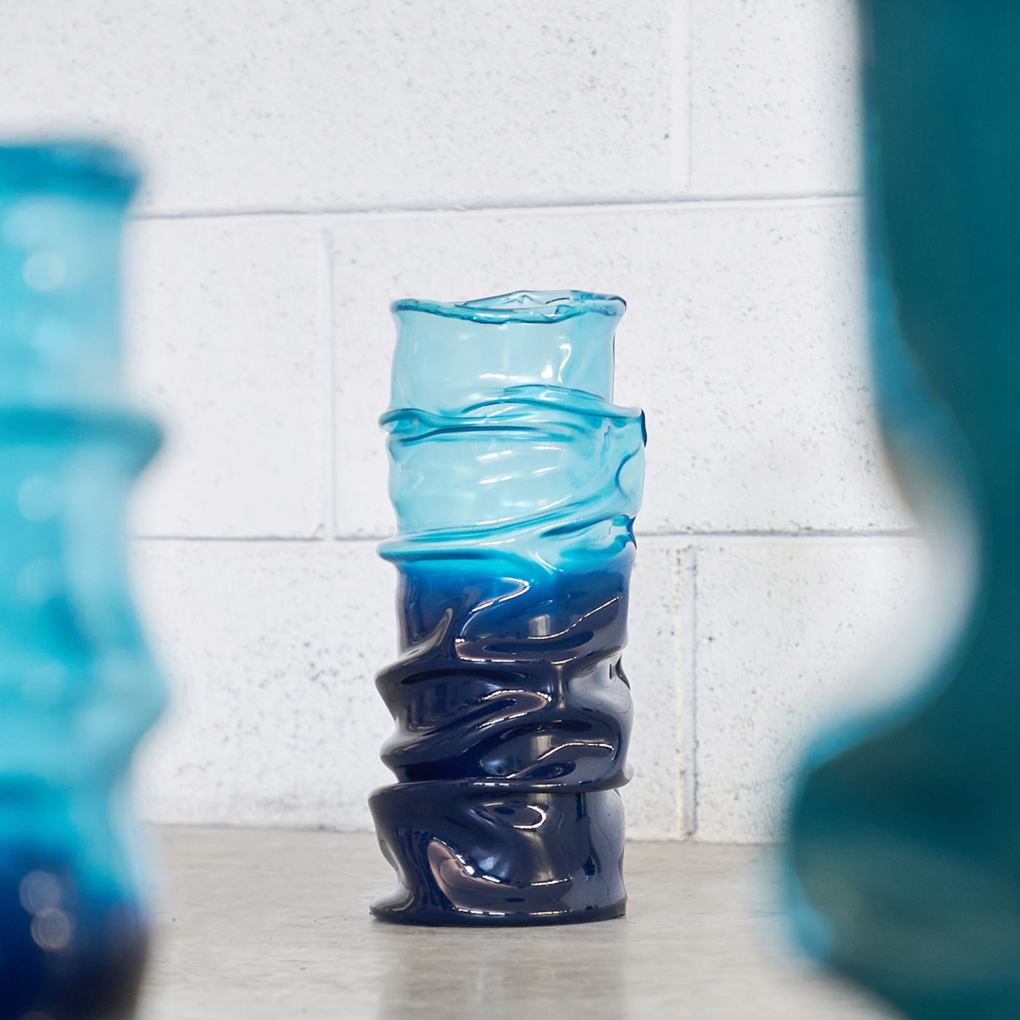 Venere Kleine Blaue Vase - Alternative Ansicht 1