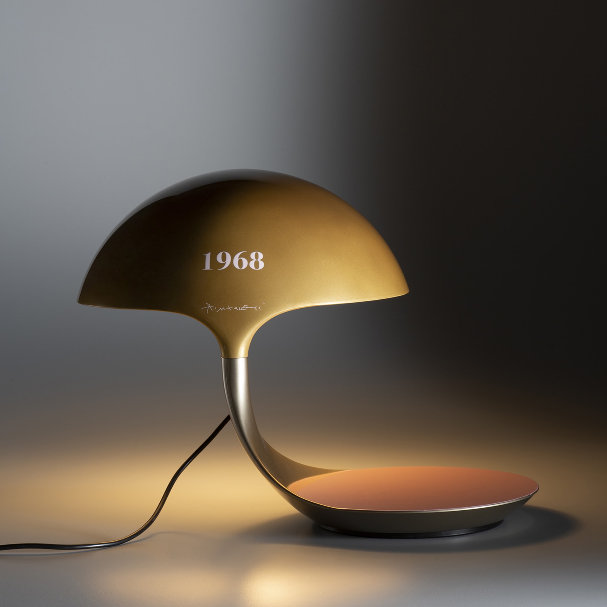 Lampada da tavolo con texture Cobra di Angelo Micheli - Vista alternativa 2