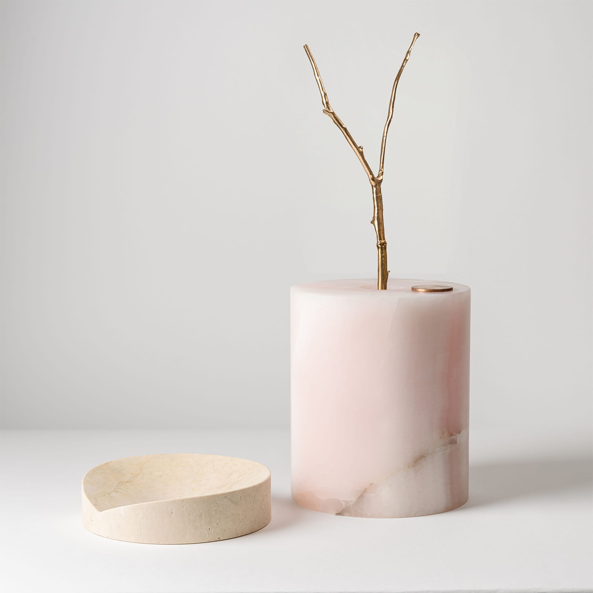 Here and Now Ostuni Travertine and Pink Onyx  - Alternative view 1