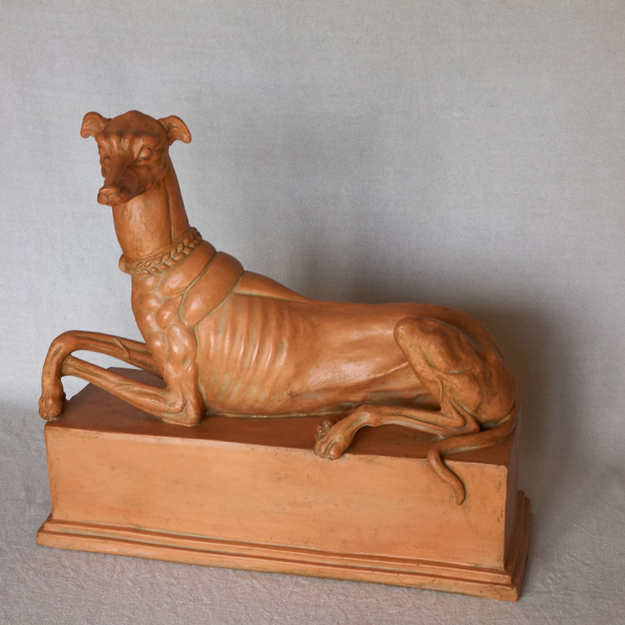 Greyhound Statuette - Alternative view 2