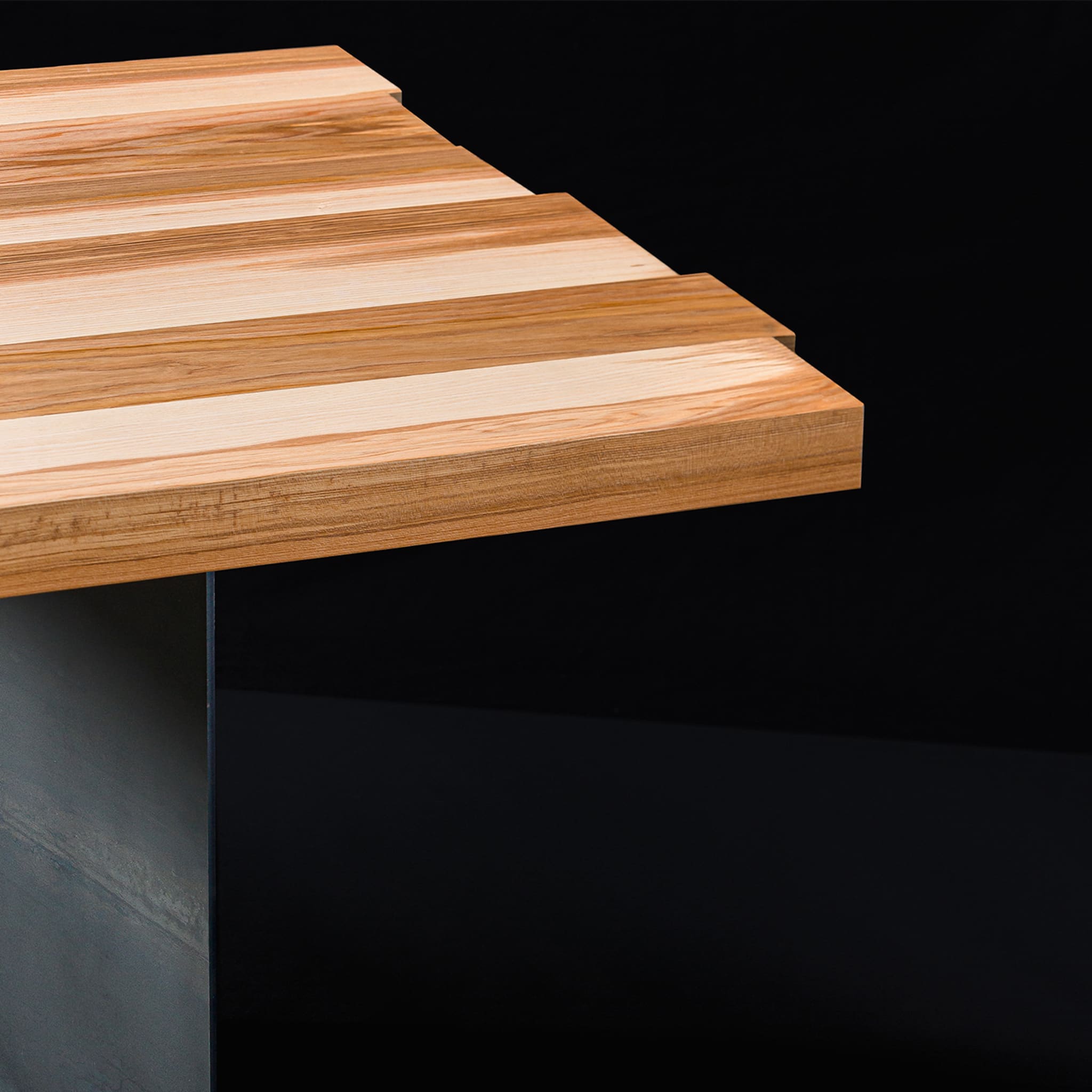 Olive ash dining table - Alternative view 3