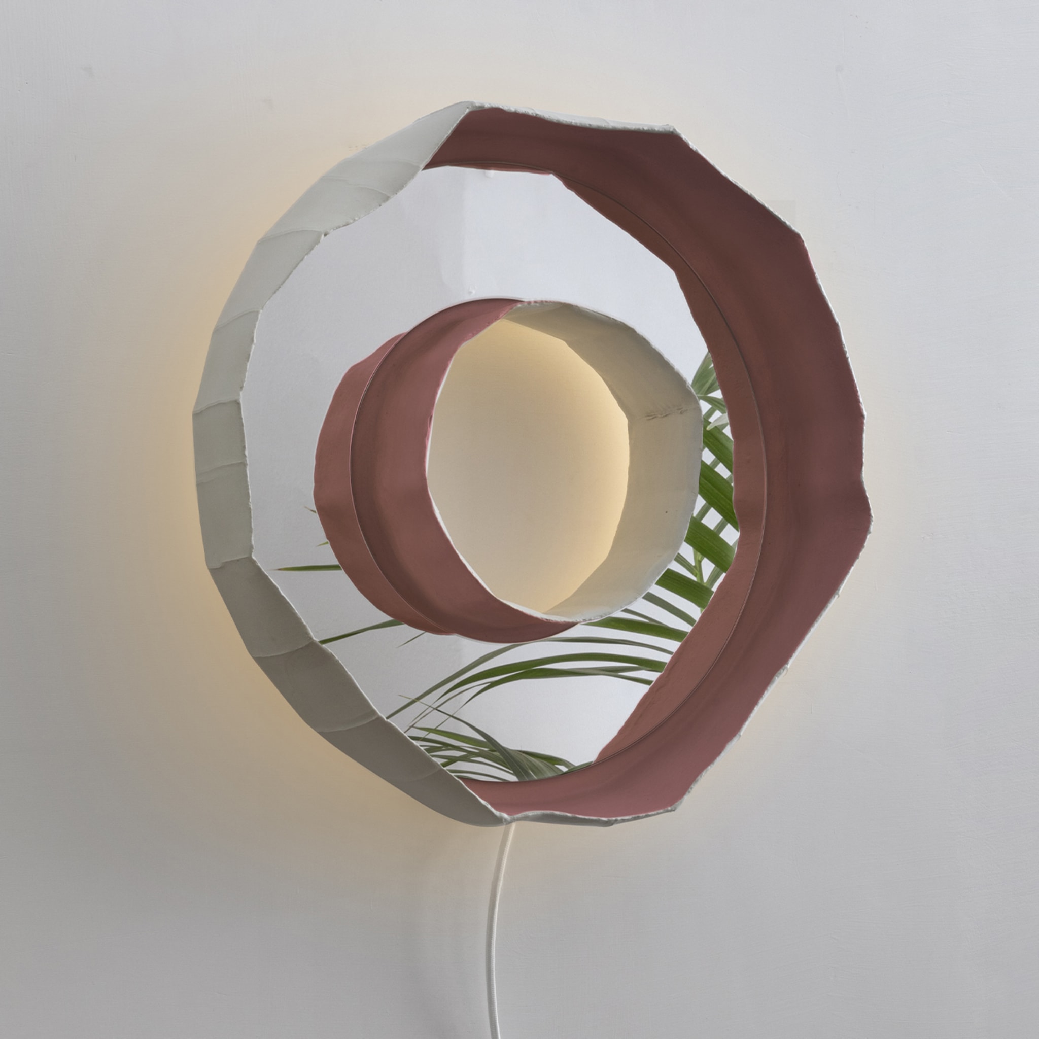 White Ring Aura Lamp With Cable By G. Botticelli & P. Paronetto - Alternative view 1