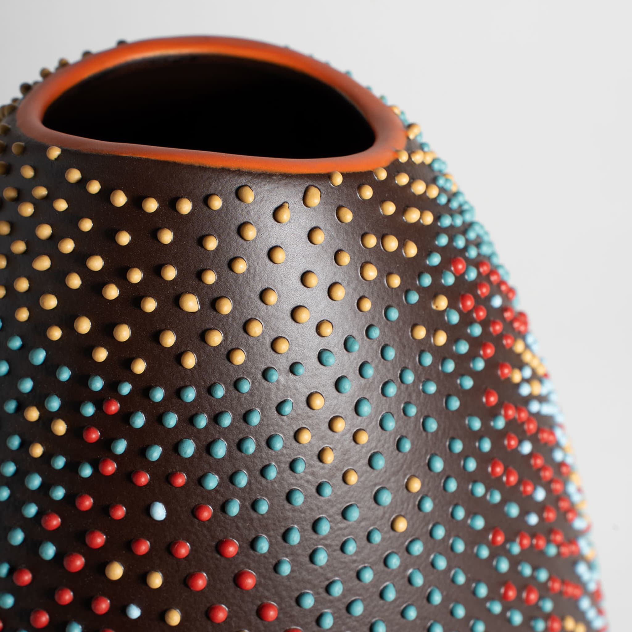 RIC-4 Chameleon Polychrome Vase by A. Mancuso/Analogia Projects - Alternative view 2