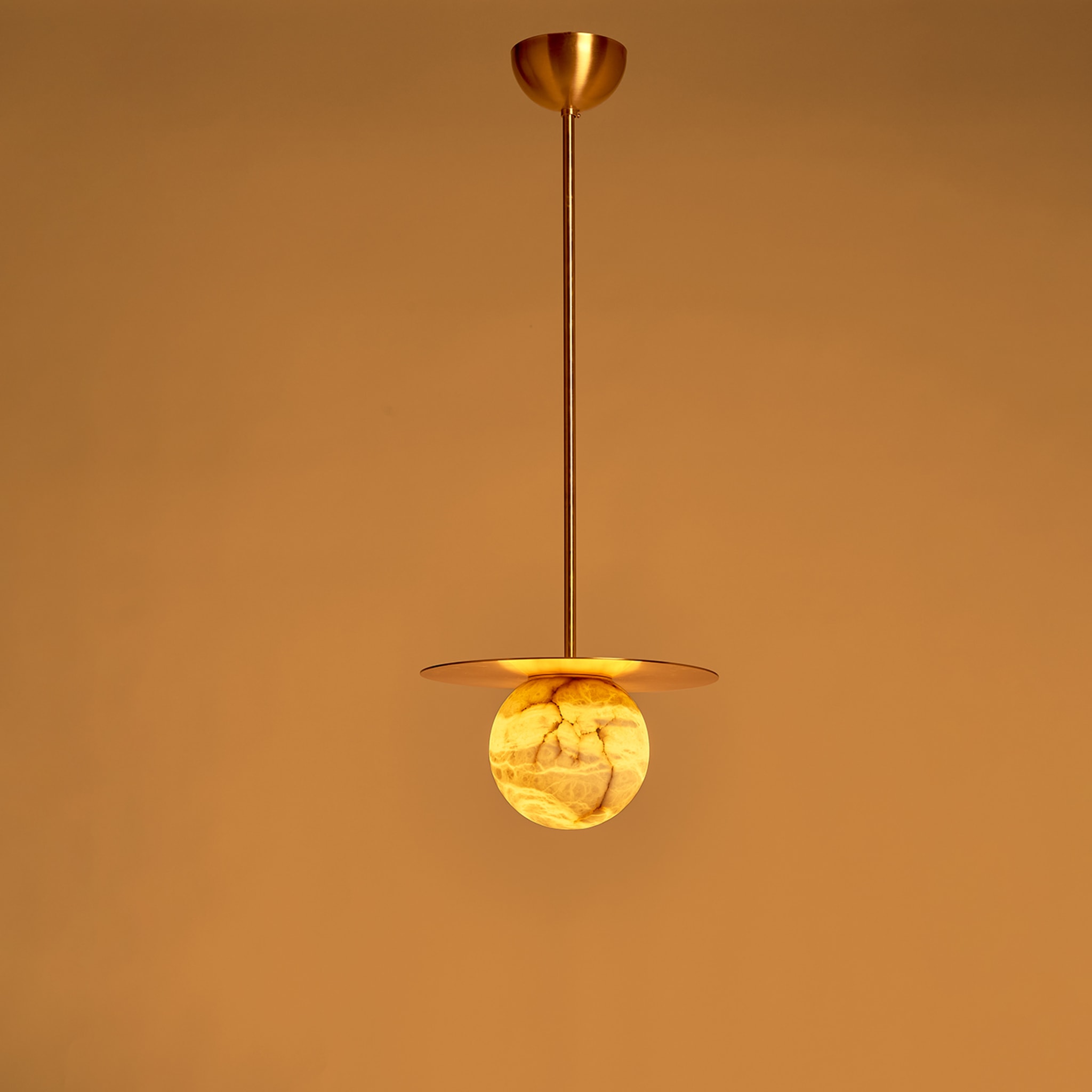 "Alabaster Mini Moon"Pendant Lamp in Satin Brass - Alternative view 2