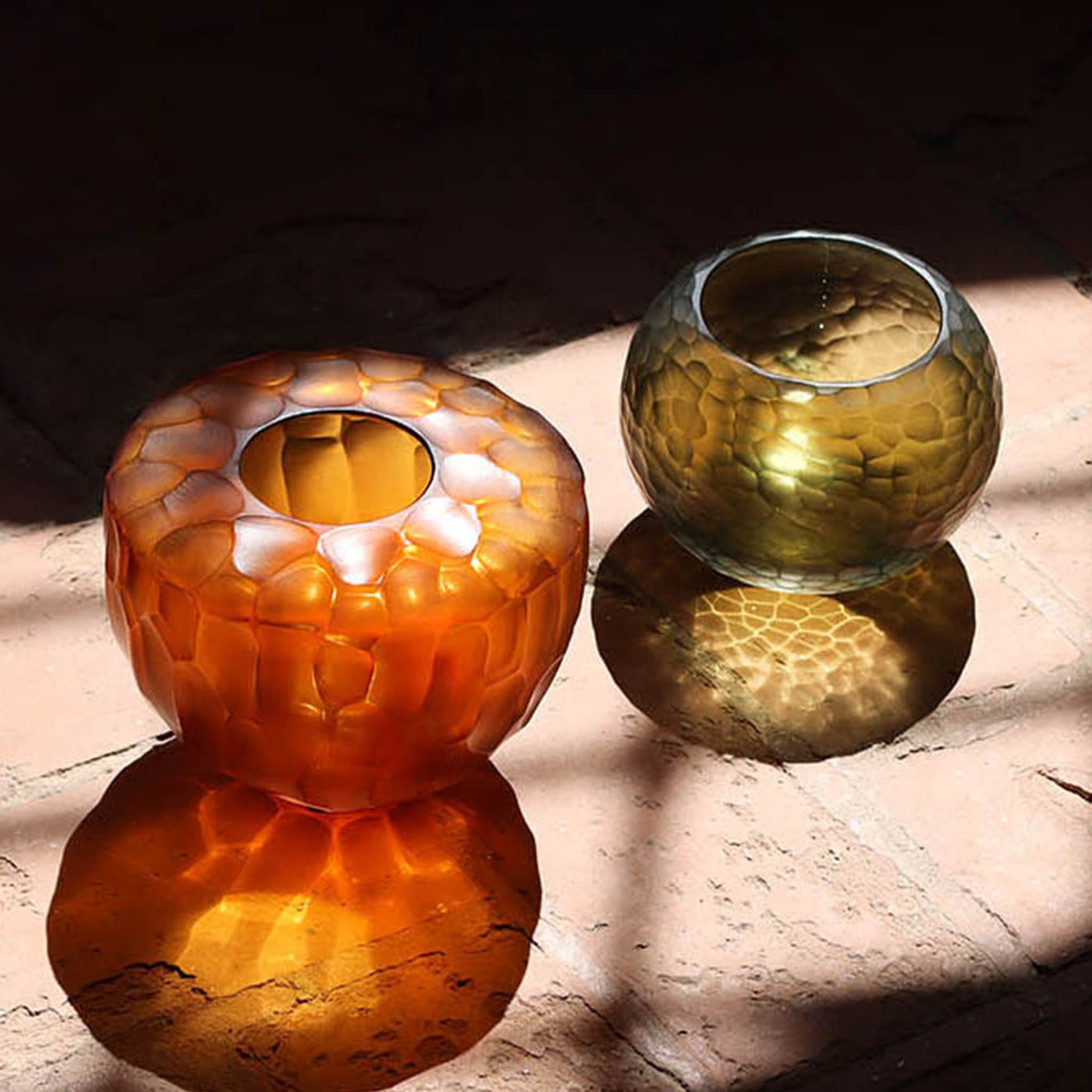 Goccia Amber Glass Vase - Alternative view 2