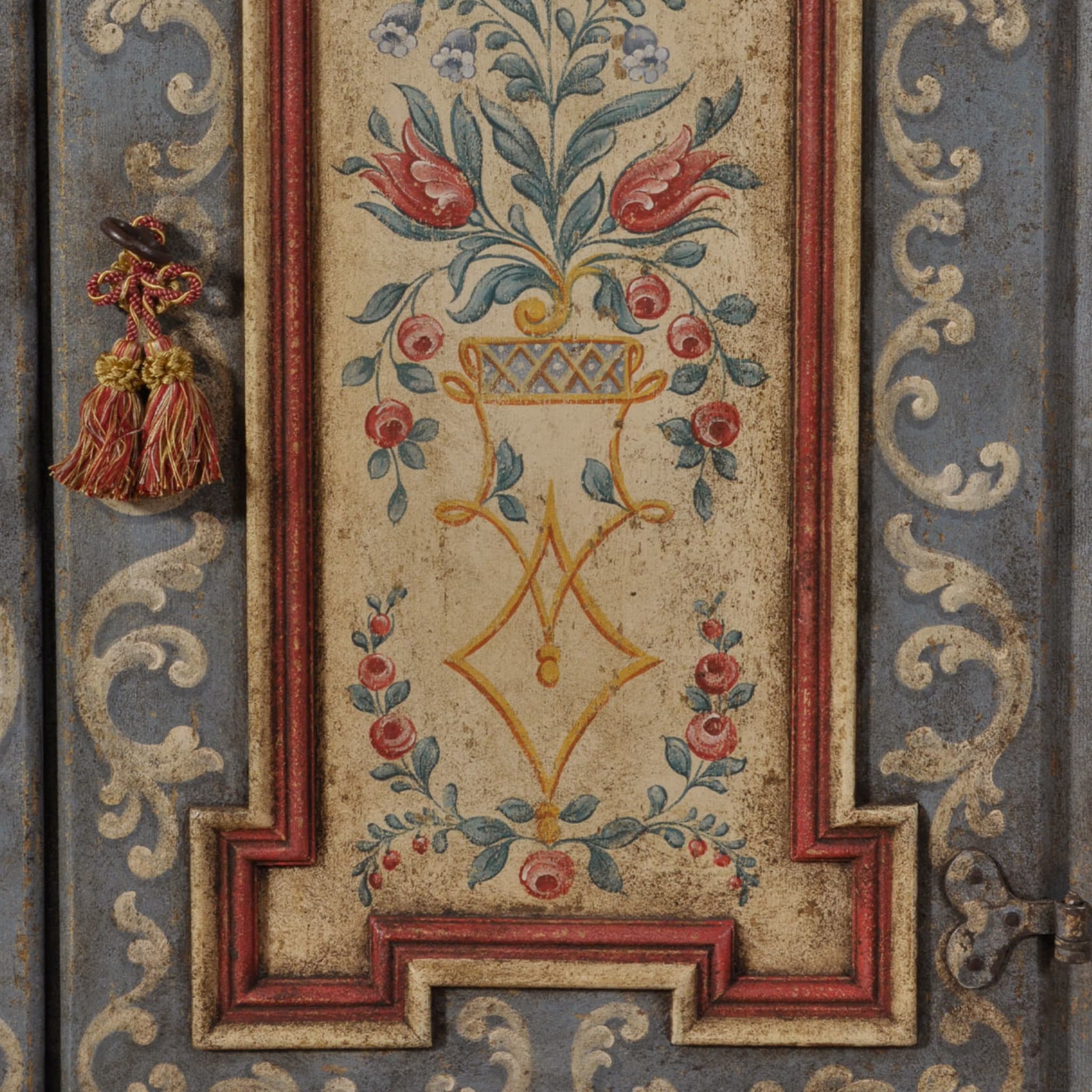 Buffet floral baroque du 18e siècle de style tyrolien - Vue alternative 2