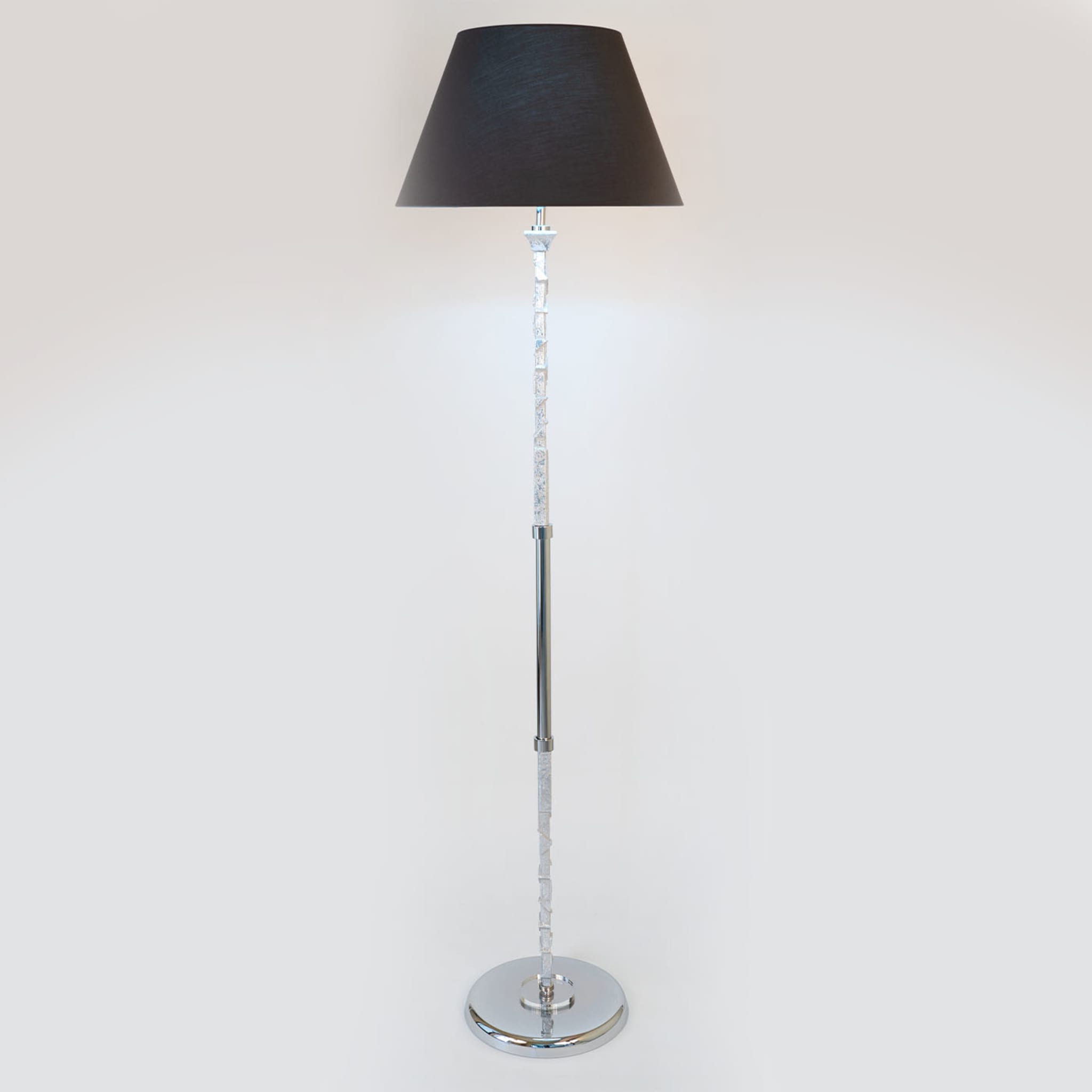Anthracite-Gray Chromed Floor Lamp - Alternative view 1