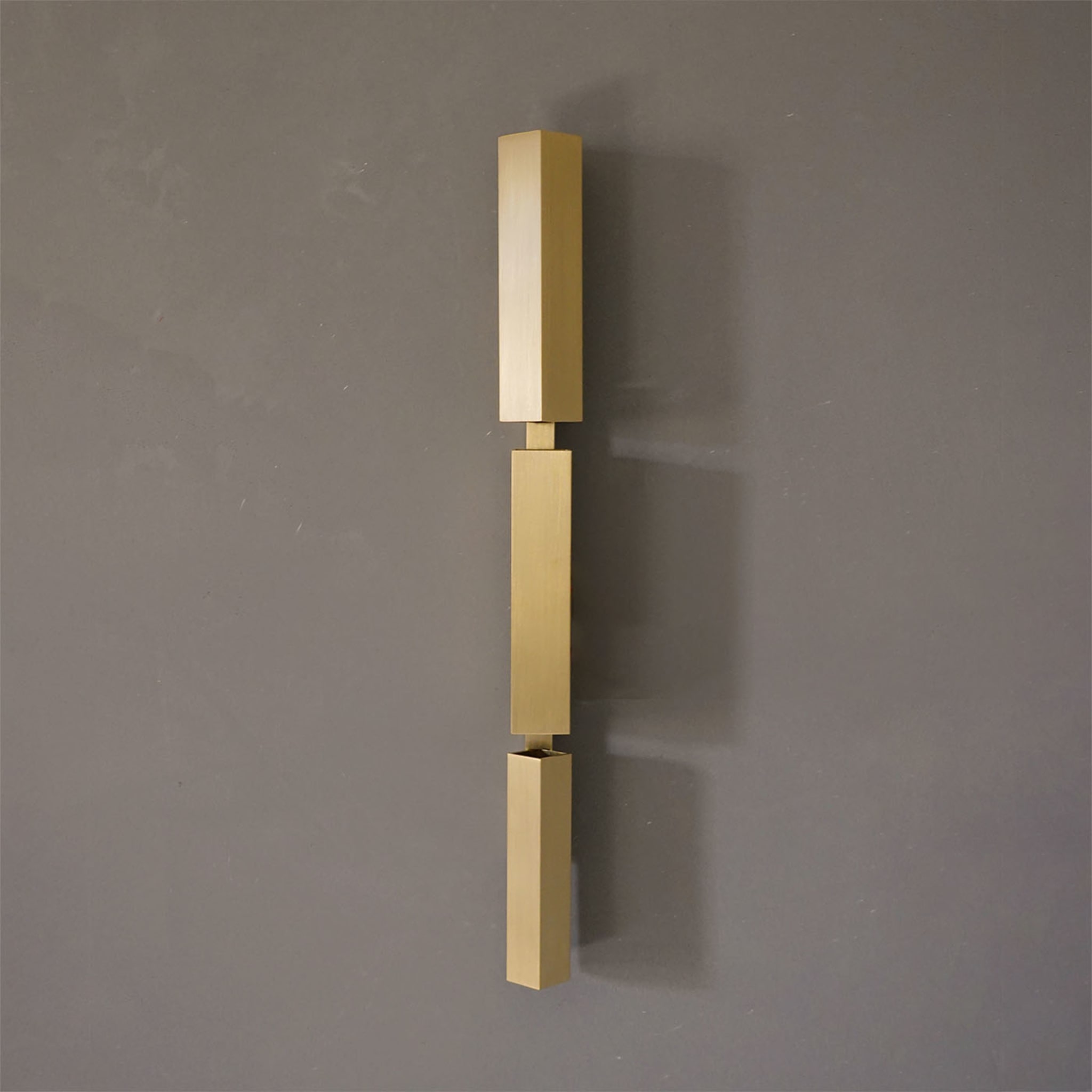 Tetra Twin Wall Sconce Solid Brass - Alternative view 1