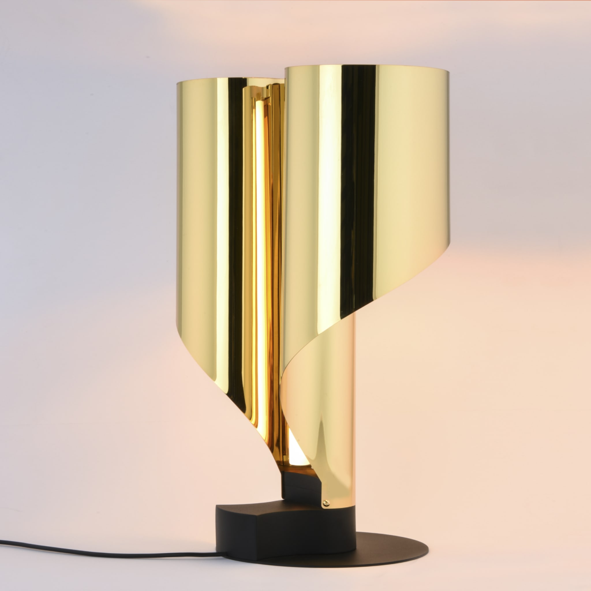 SPINNAKER Gold table lamp by Corsini Wiskemann - Alternative view 2